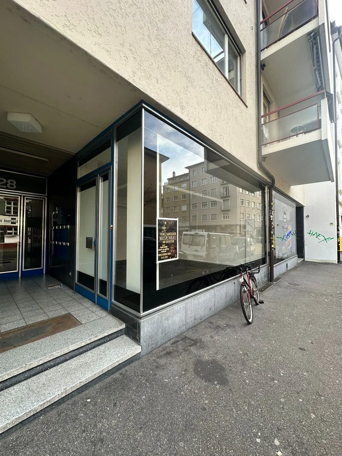 Spannende Gewerbefläche  Verkauf, Büro oder Showroom an bester Lage