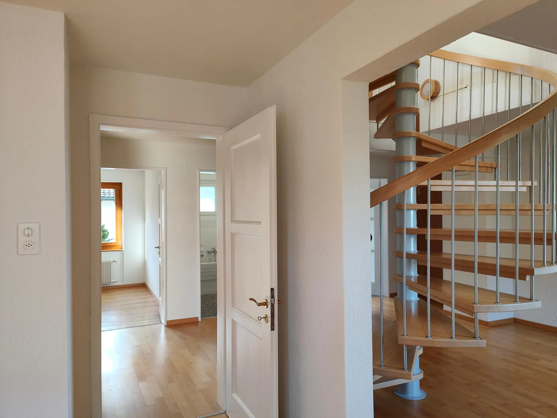 Stilvolle 4.5-Zimmerwohnung mit Galerie an ruhiger Lage