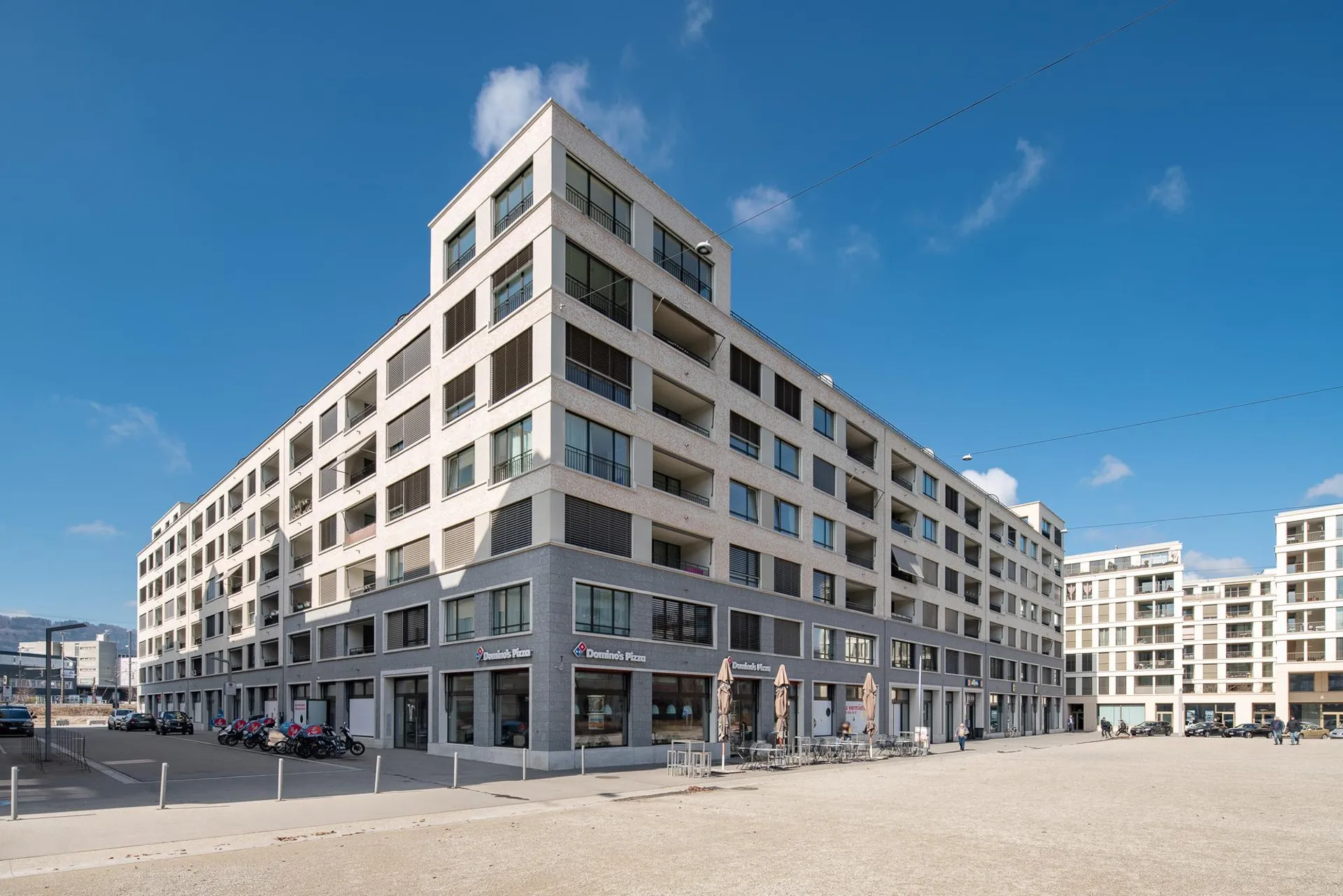 Weissdornhof - Moderne Wohnung mit Loggia