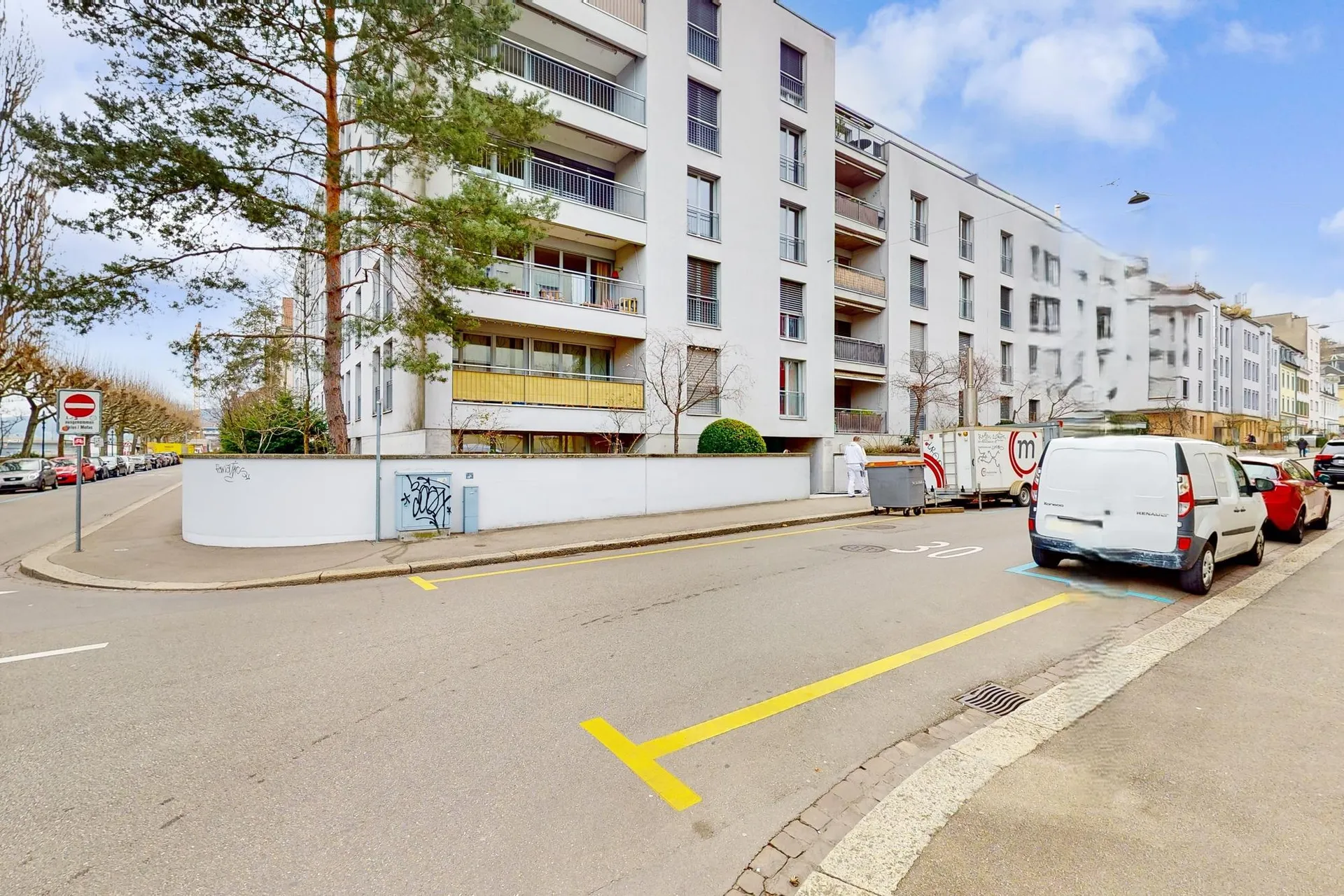 Direkt am Rheinufer