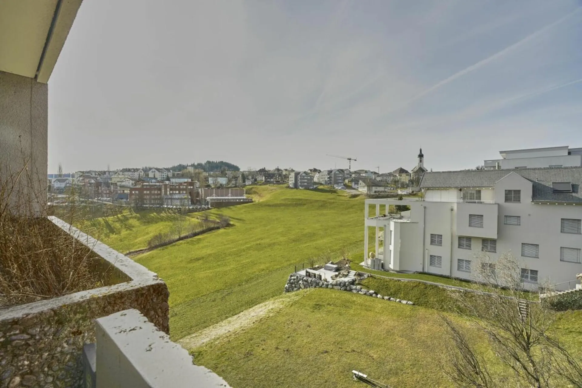 Grosszügige Wohnung mit Ausblick ins Grüne!