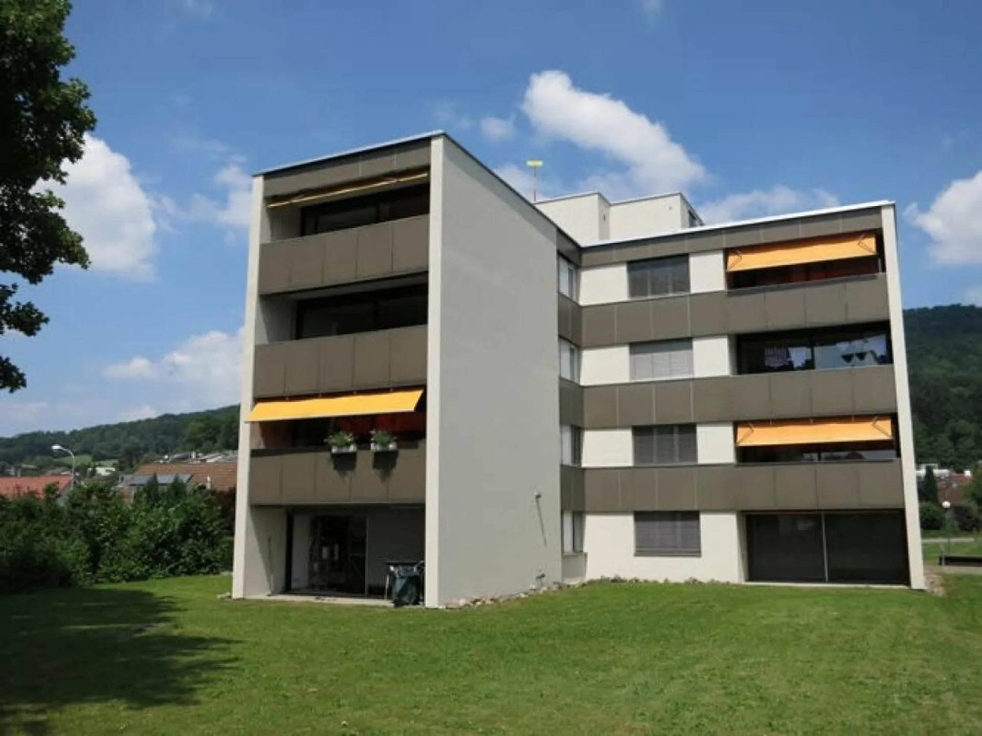 Helle 2.5-Zimmer-Gartenwohnung an ruhiger Wohnlage