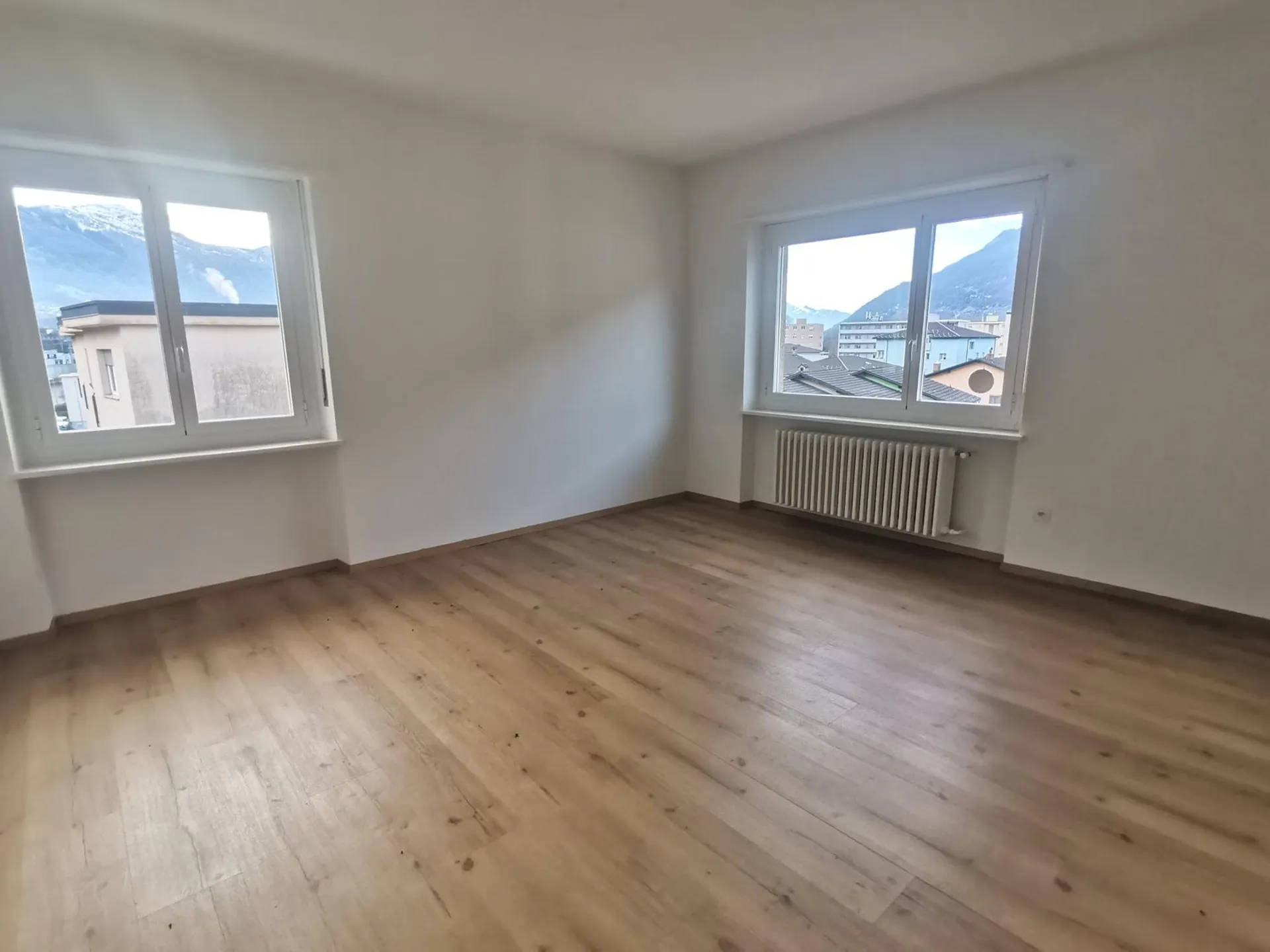 Bellinzona - ampio 4.5 locali (ref. 271-10)