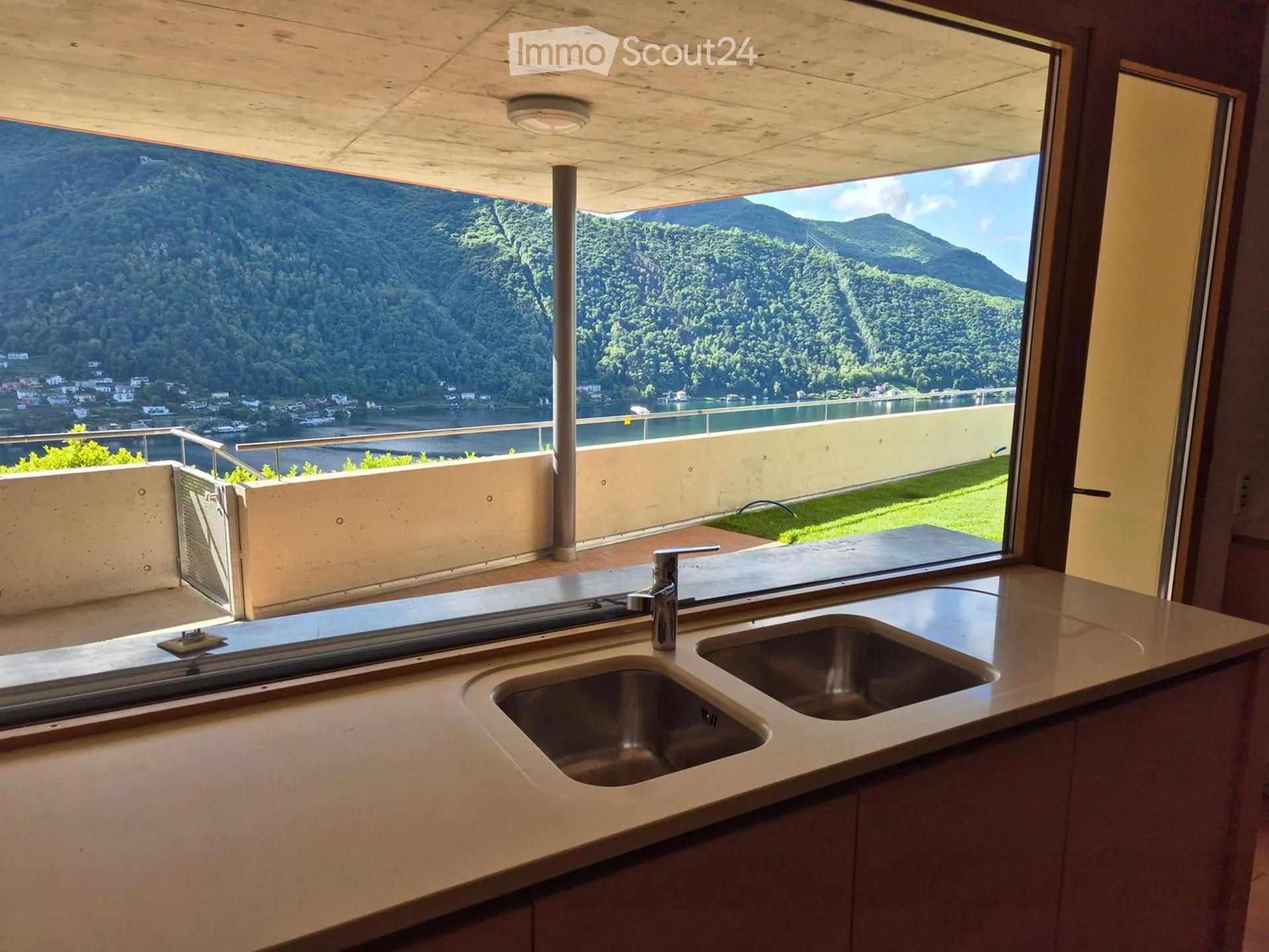 Villa in Vico Morcote