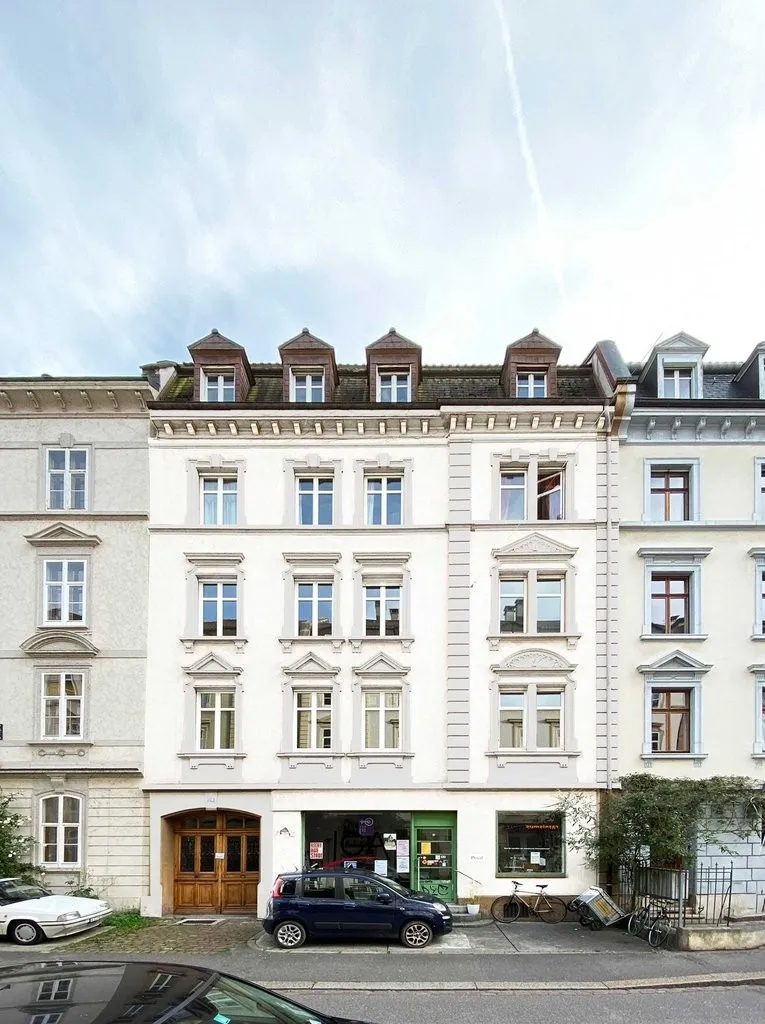 Schöne Laden-/Büroräumlichkeiten