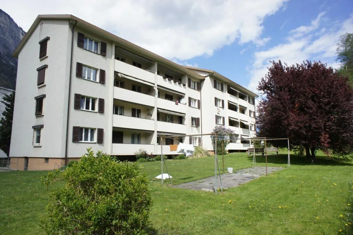 Hell und zentral - mit Balkon im Grünen!