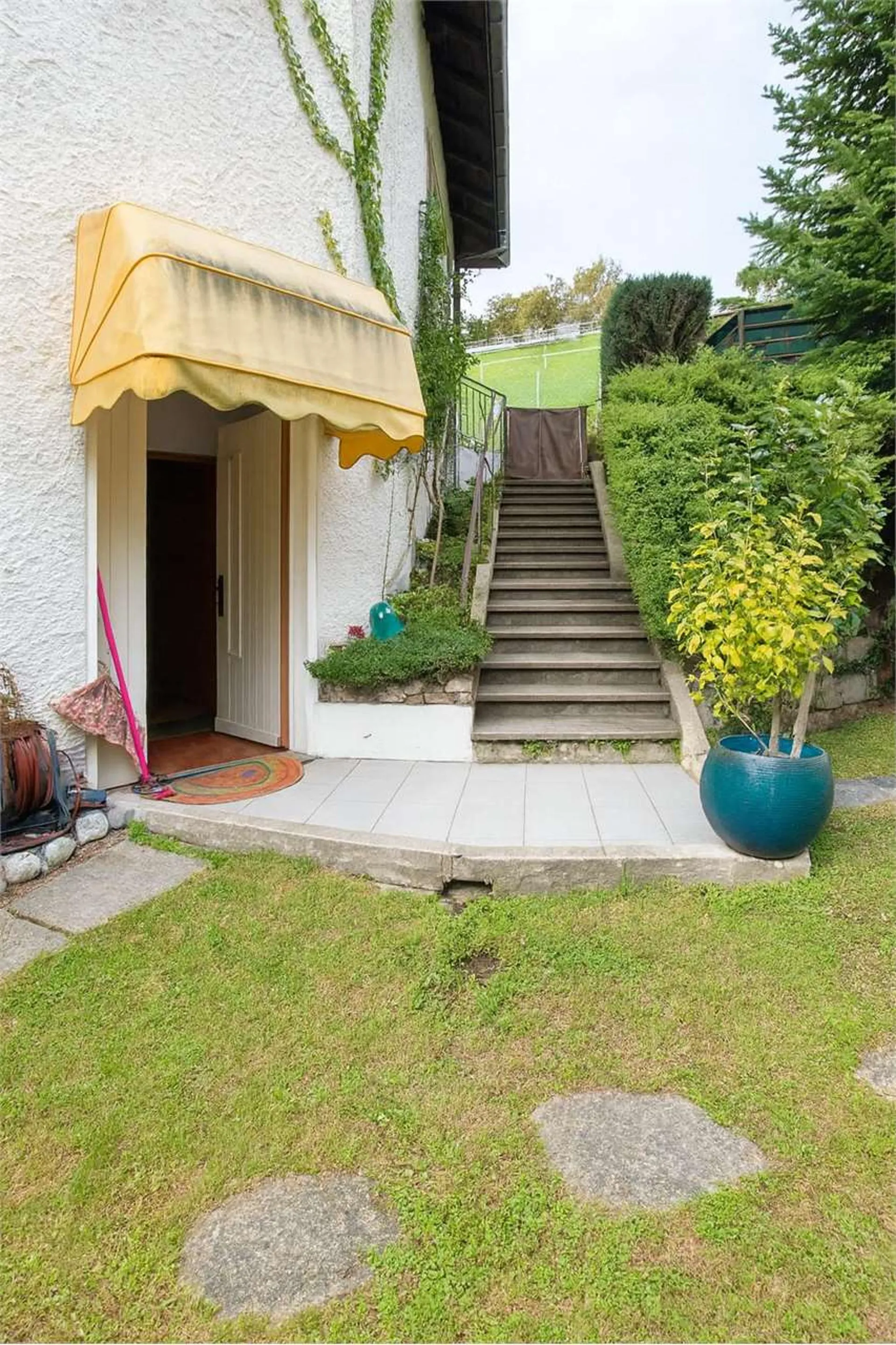 Pazzallo 3,5 con giardino e due mensilità offerte