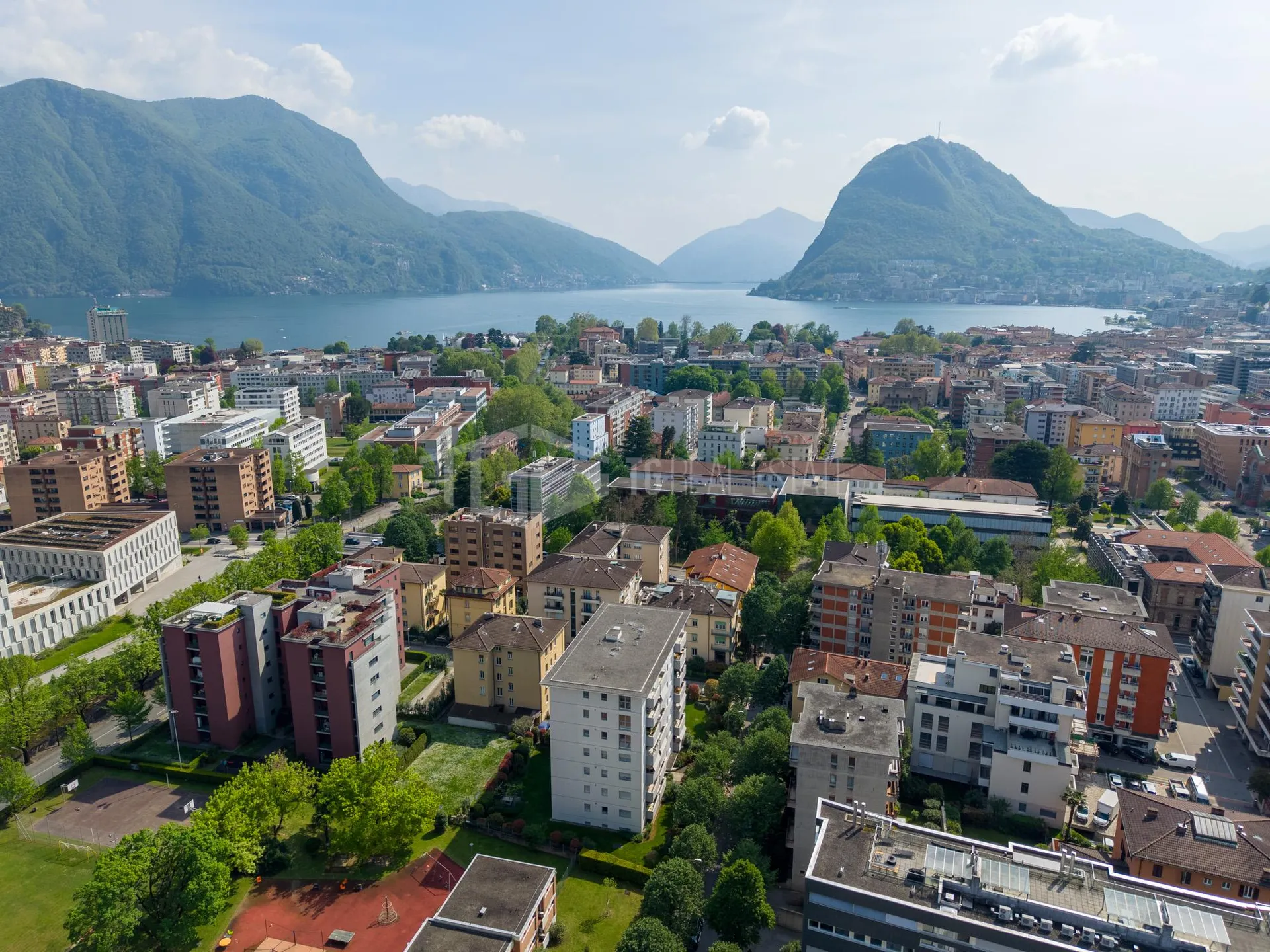 ATTICO RINNOVATO VICINO ALL'USI