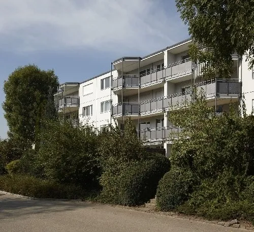 Moderne Wohnung mit schönem Gartensitzplatz
