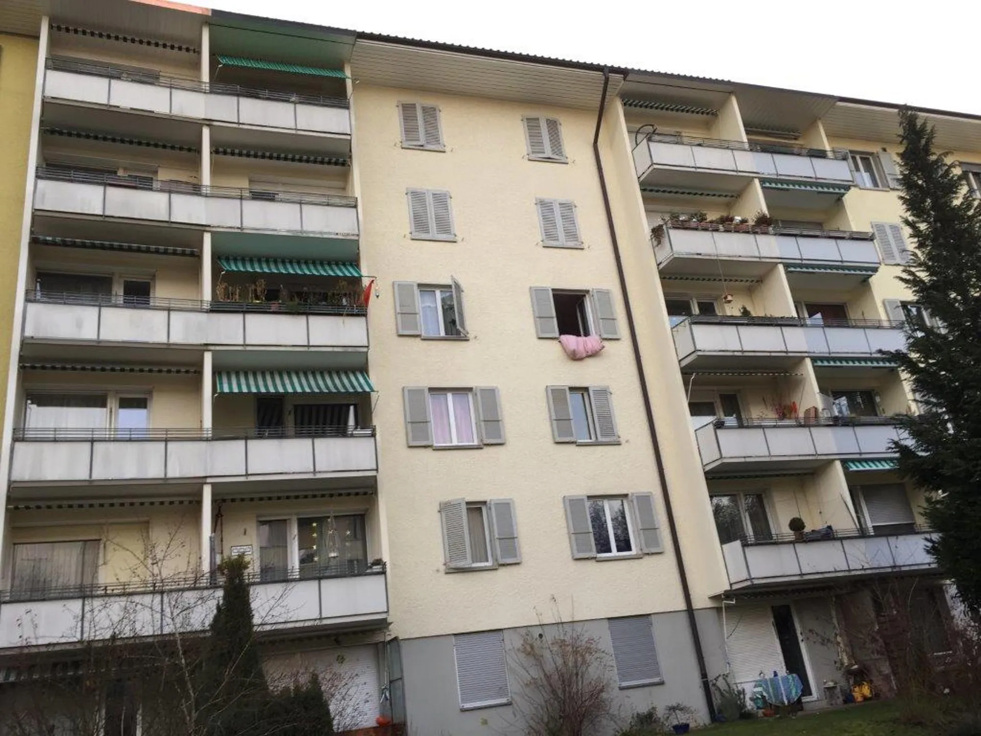 charmante 3 1/2-Zimmerwohnung, 3. Stock rechts