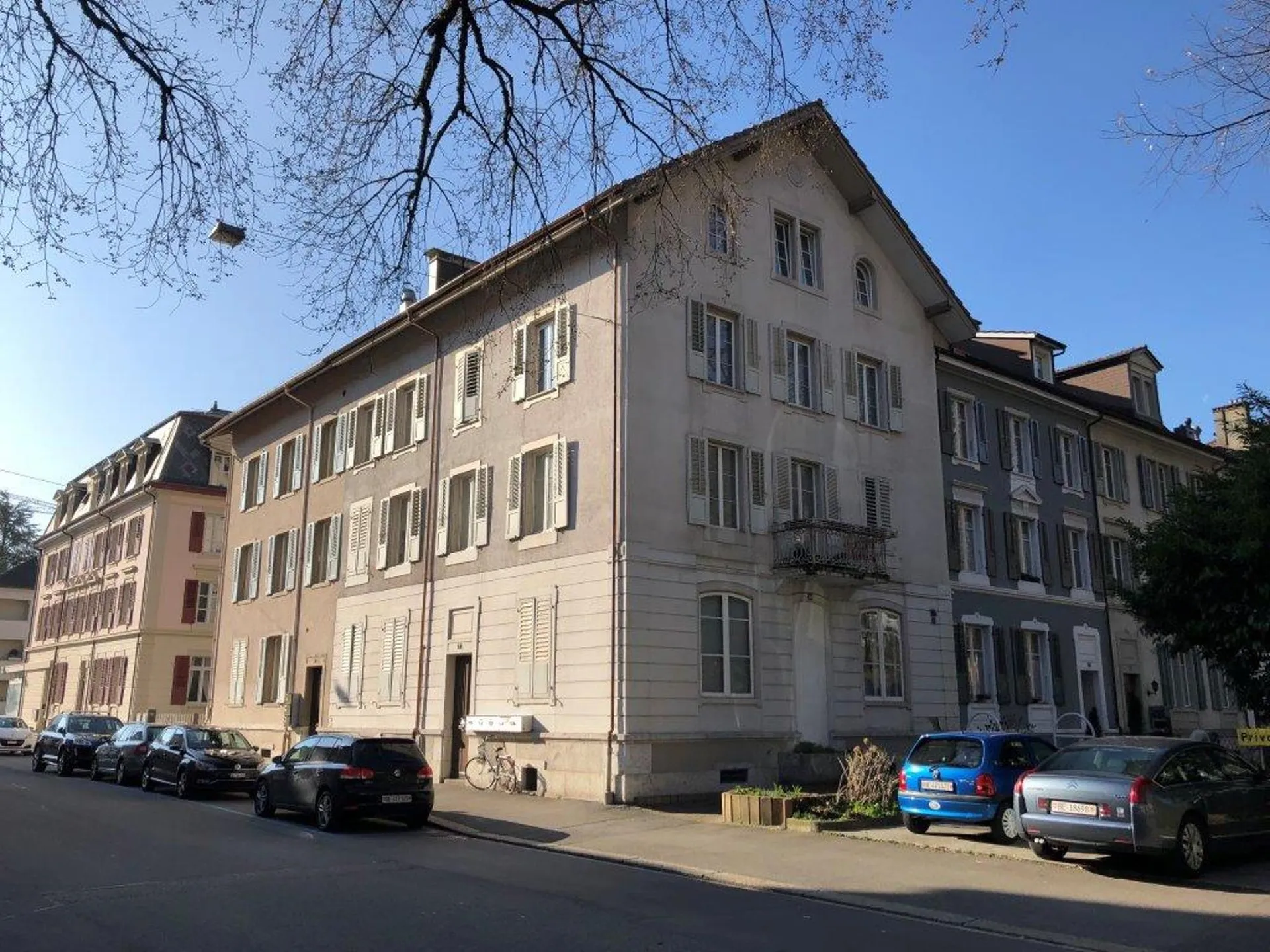 charmante 1 1/2-Zimmerwohnung, Parterre links