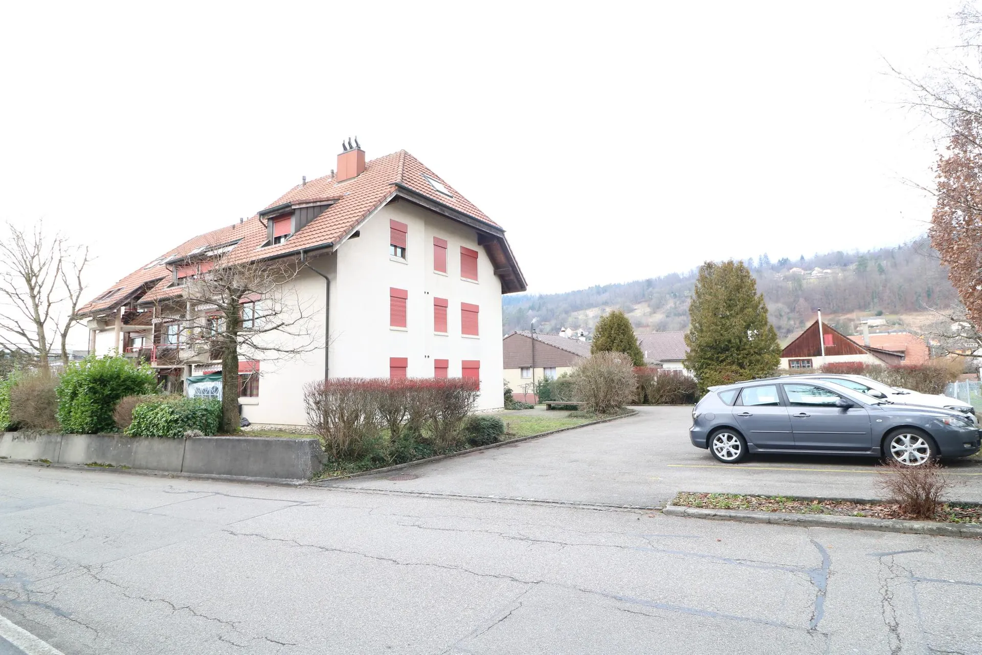 Tolle Wohnung mit Balkon, mitten in Lengnau