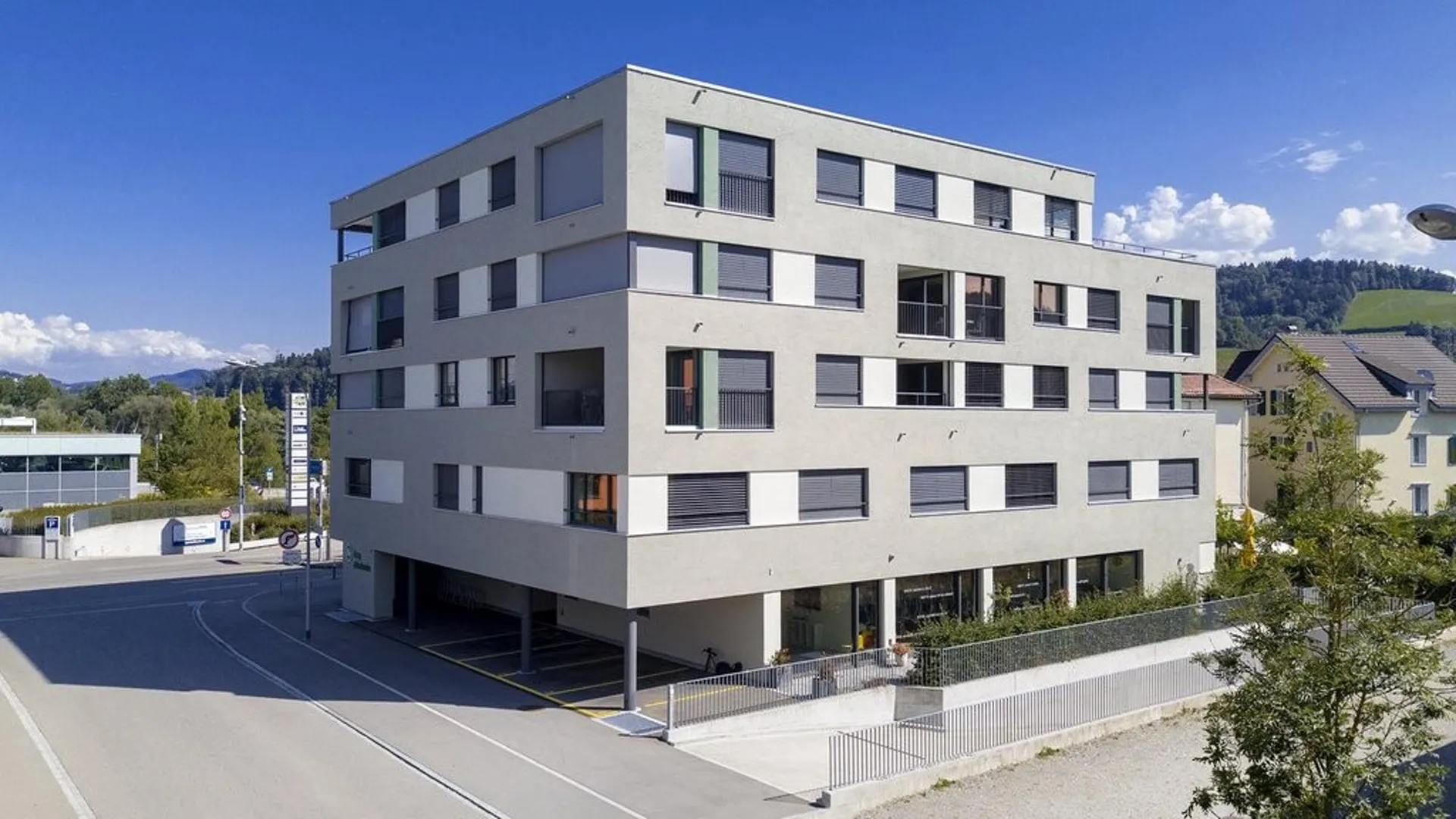MODERNE 2.5 ZIMMER WOHNUNG BEIM KYBUNPARK