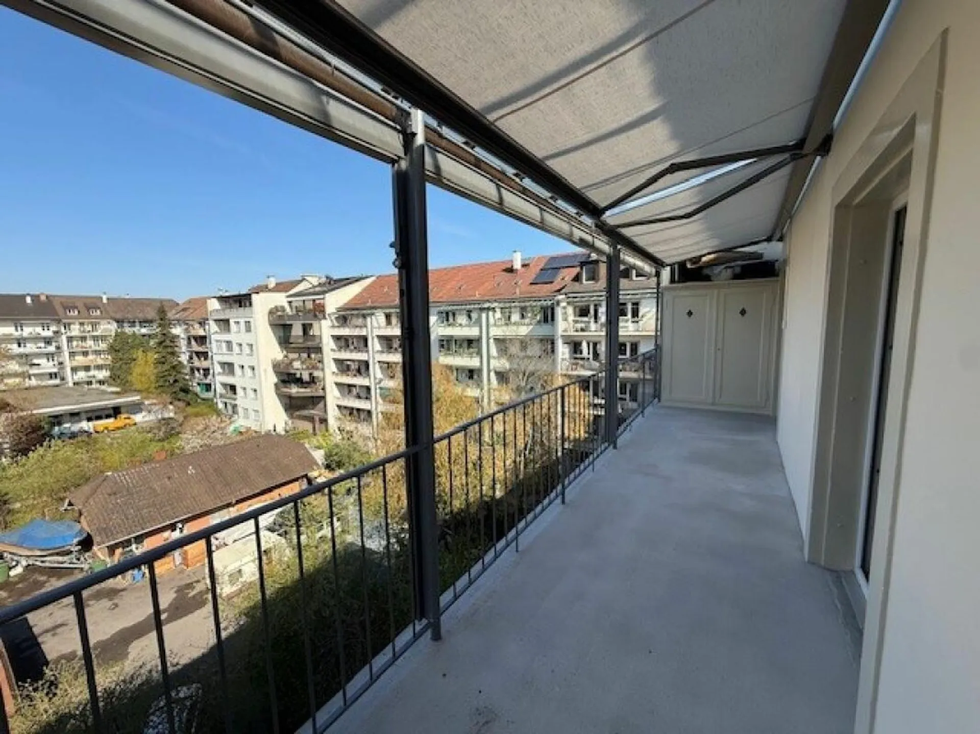 Charmante 4.5-Zimmer-Maisonette-Dachwohnung mit zwei Terrassen im Herzen des Gundeli