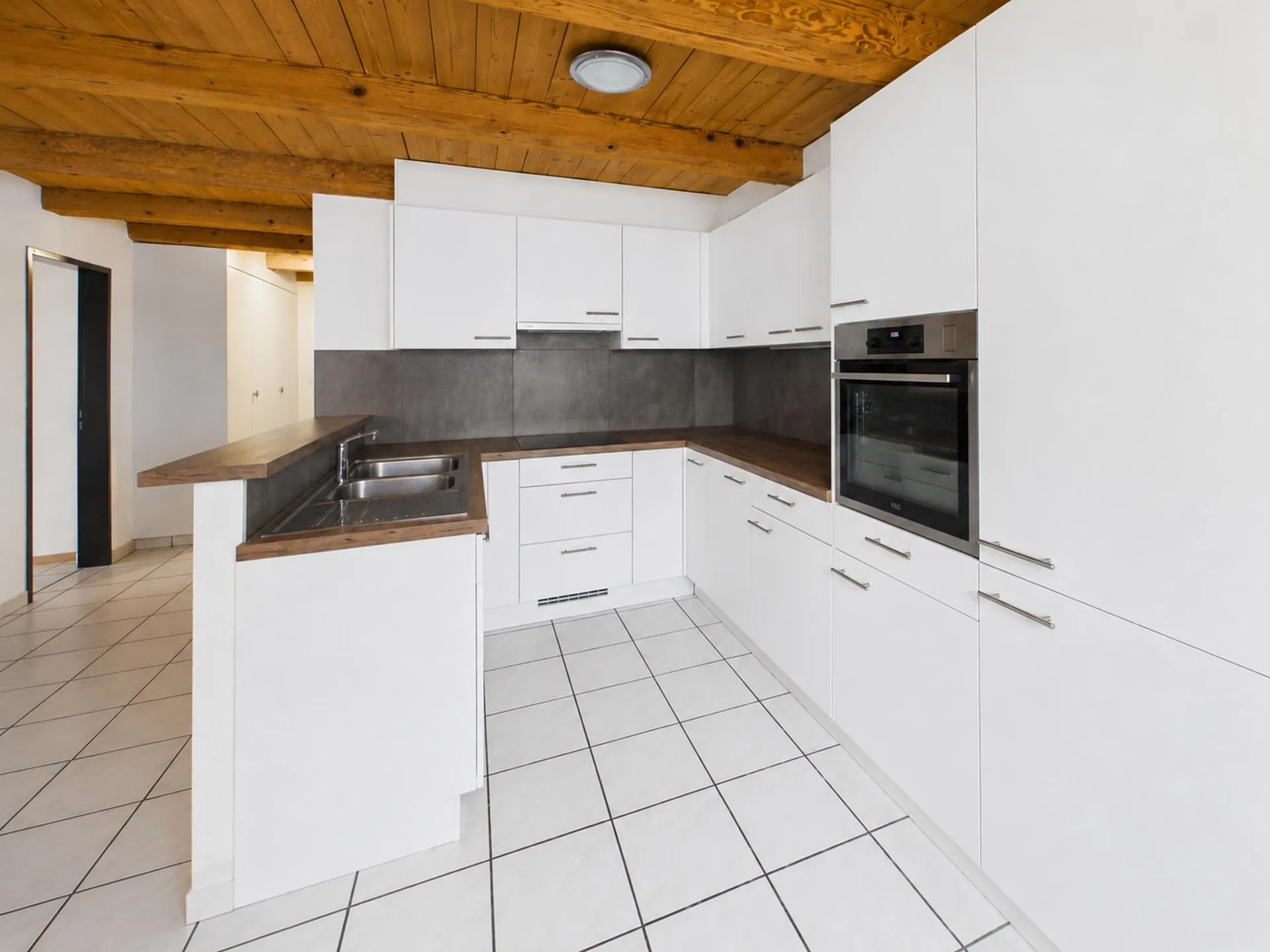 Reprise de bail d'un joli appartement à Courtételle