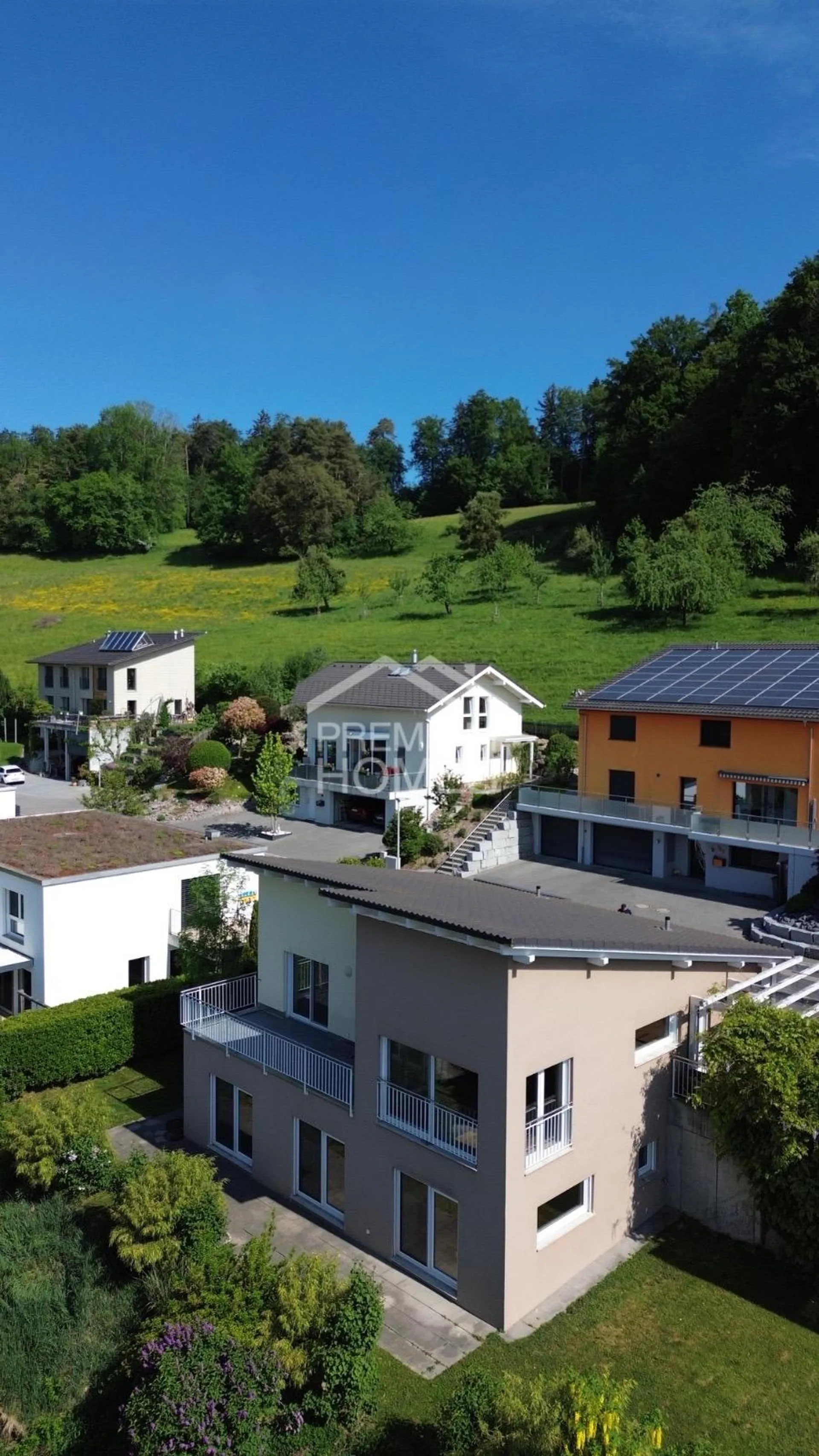Exklusives Wohnen in sonniger Hanglage mit Weitblick