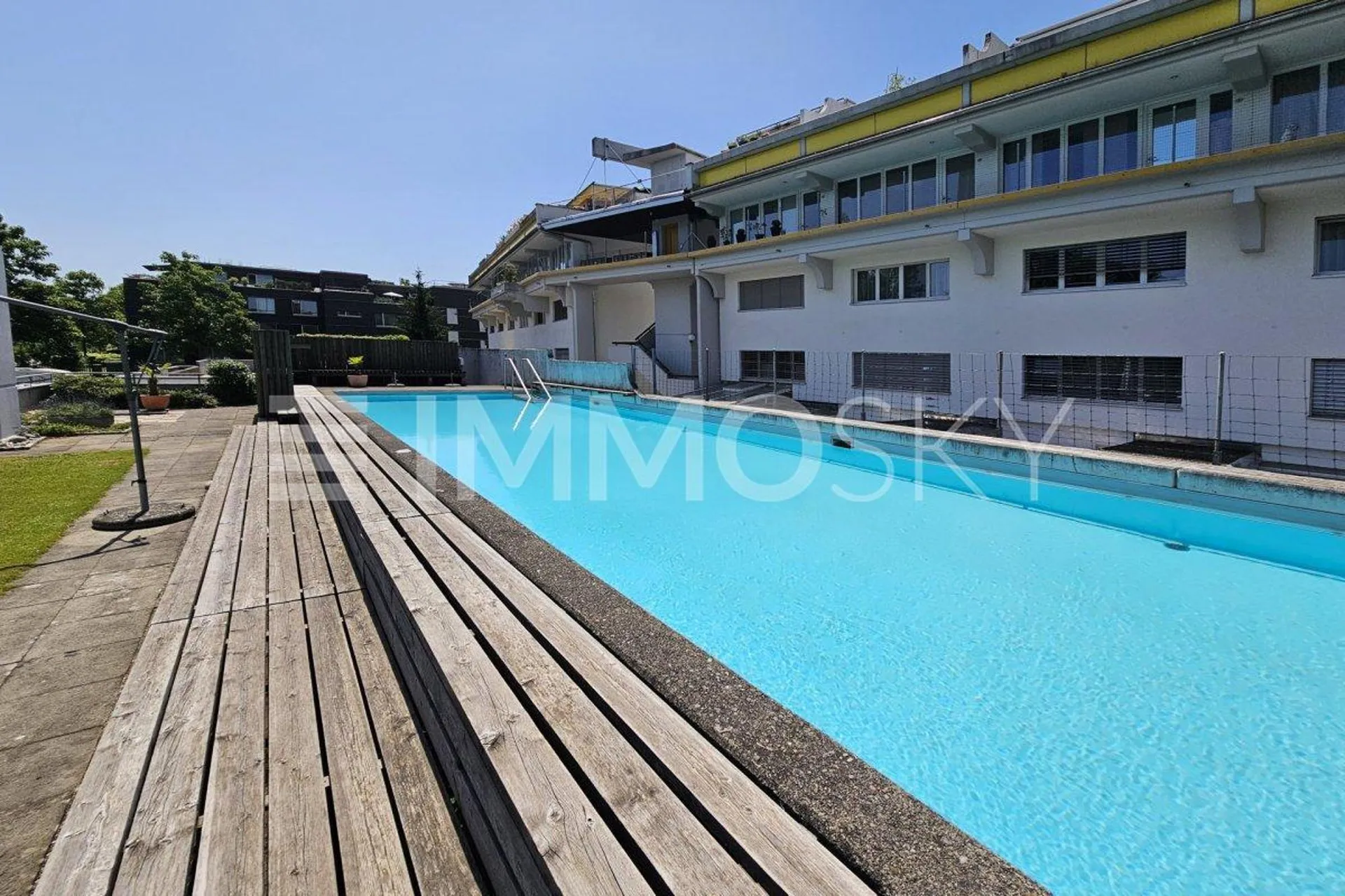 Im Süden zuhause – Dolce Vita auf der Terrasse, Pool inklusive