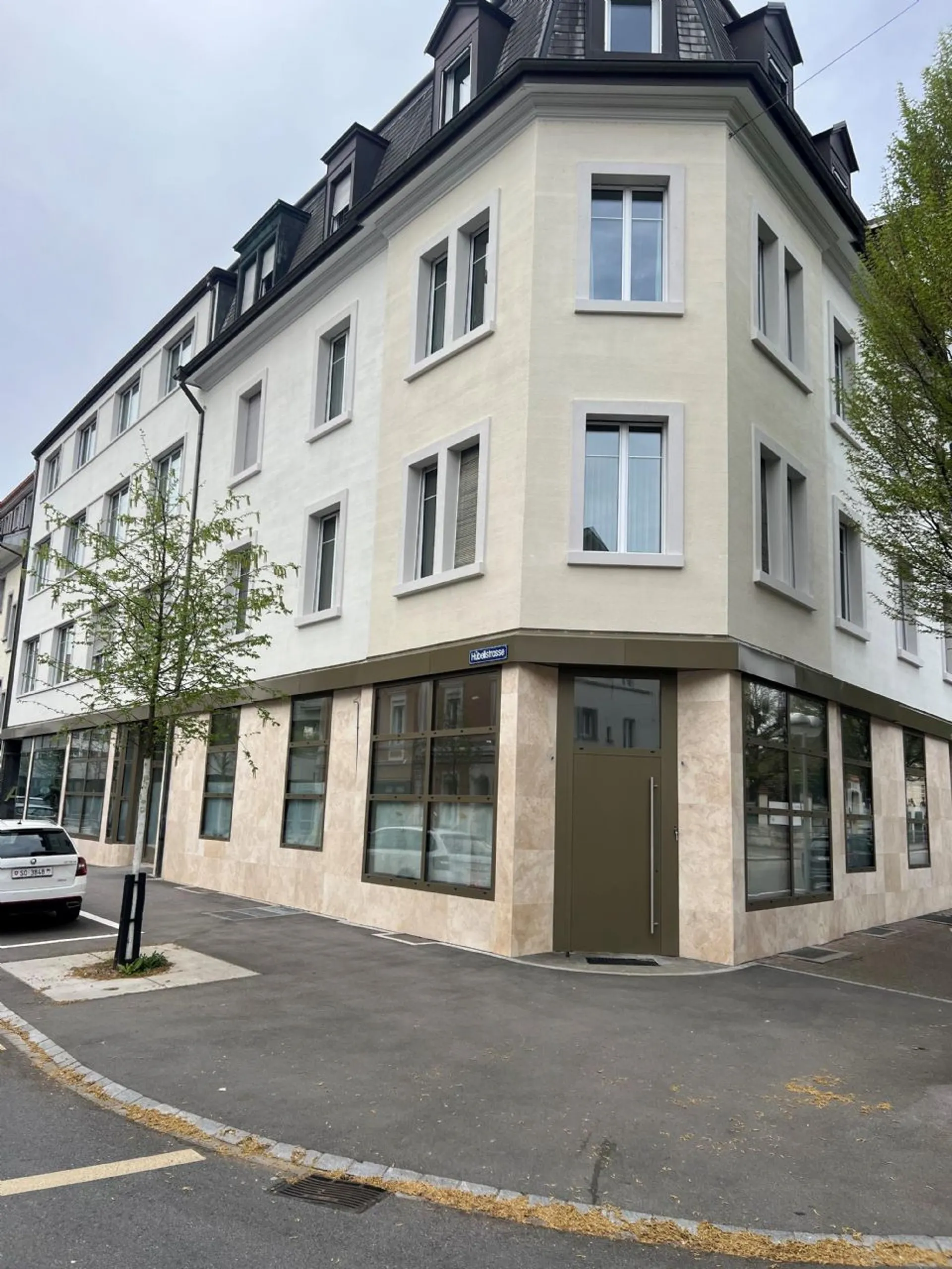 Wohnraum - Wohntraum! Exklusive Altbauwohnung!