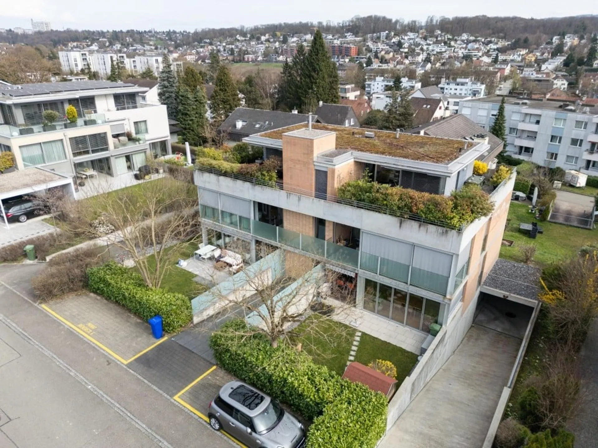 Lichtdurchflutet, stilvoll, perfekt gelegen – Ihr neues Zuhause in Oberwil