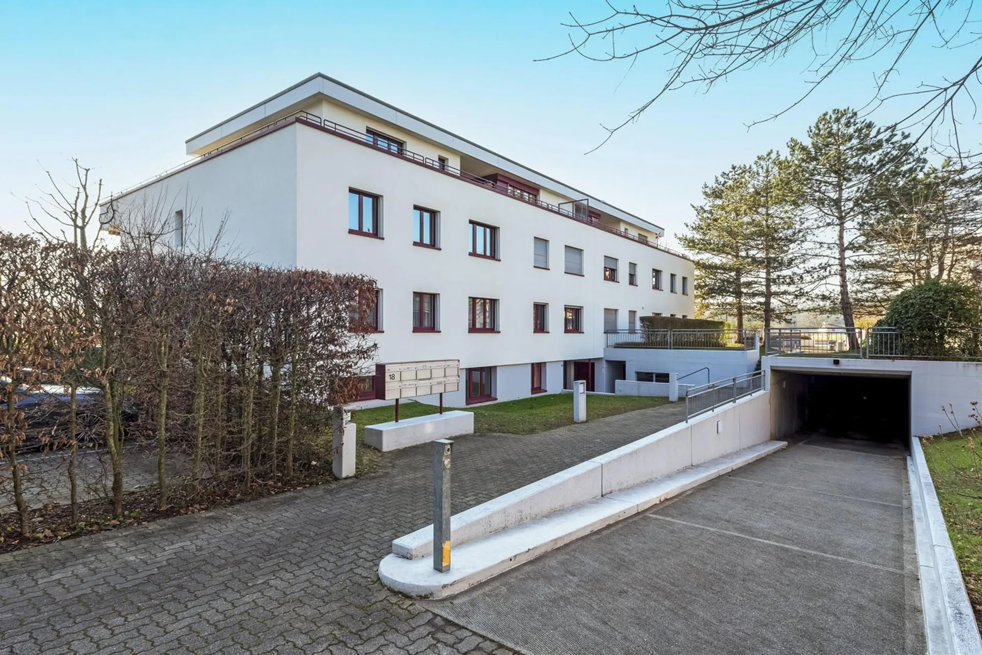 Grosszügiges Atelier zu vermieten
