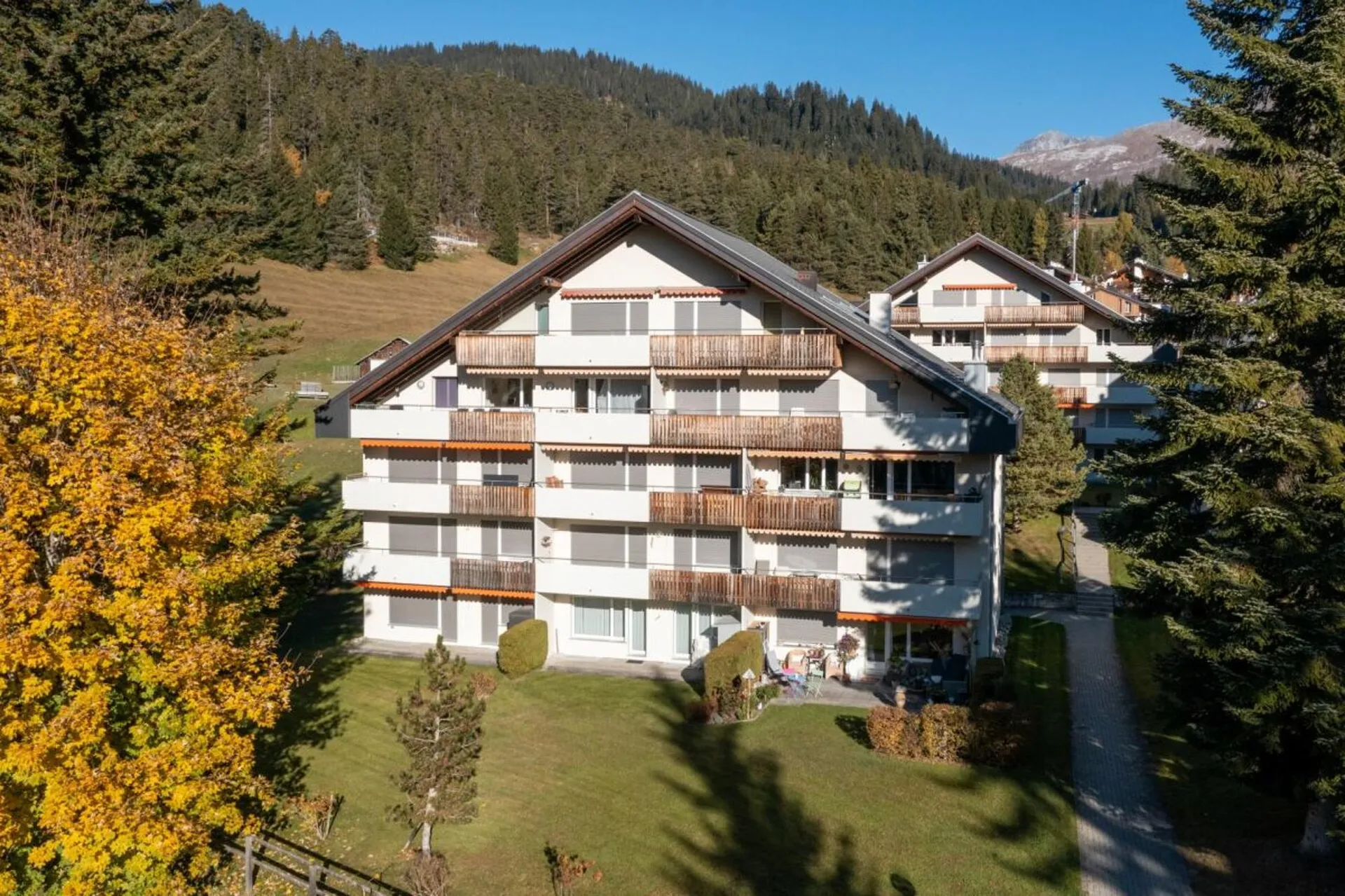 2 1/2 Zimmer Erdgeschosswohnung direkt bei den Bergbahnen in Laax