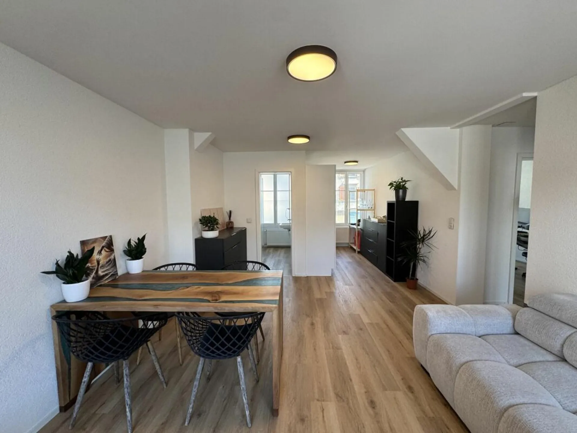 Helle, möblierte 3.5-Zimmer-Wohnung in ruhiger Lage