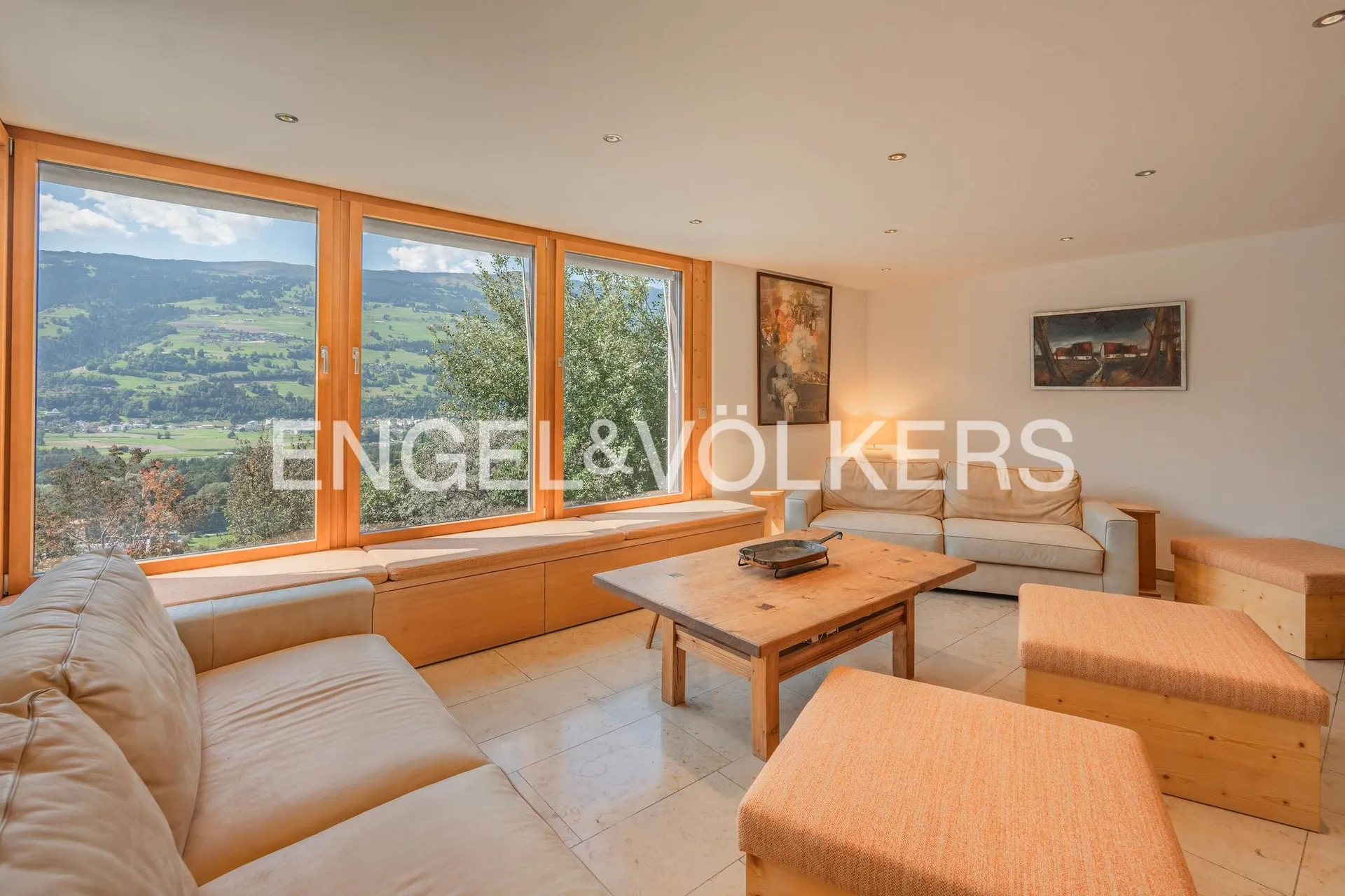 Elegantes Anwesen mit Panoramablick & Privacy