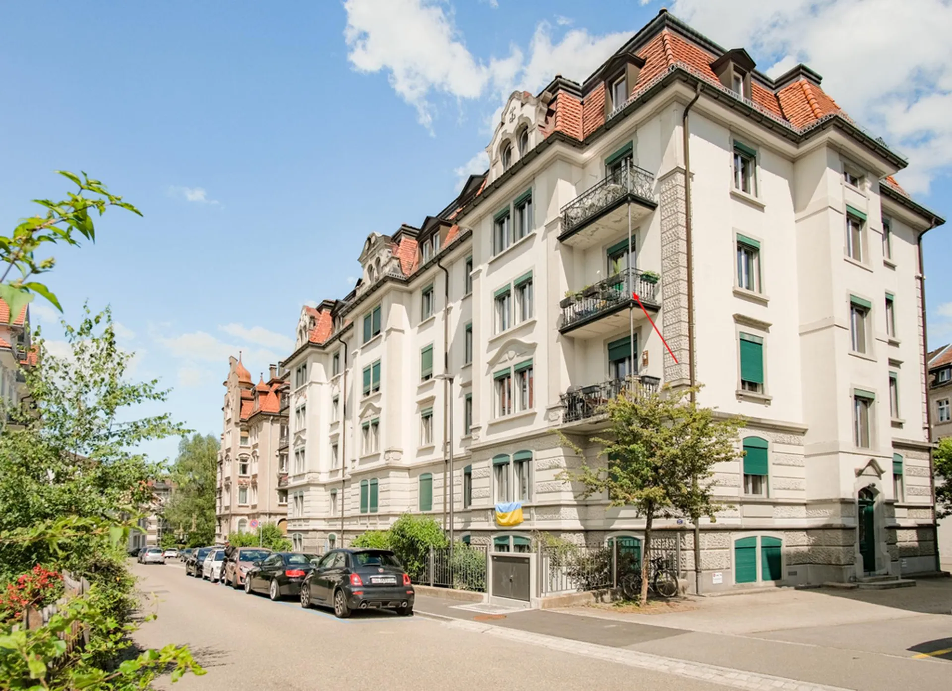 5-Zimmer-Altbauwohnung im Jugendstil - mit Balkon und Lift