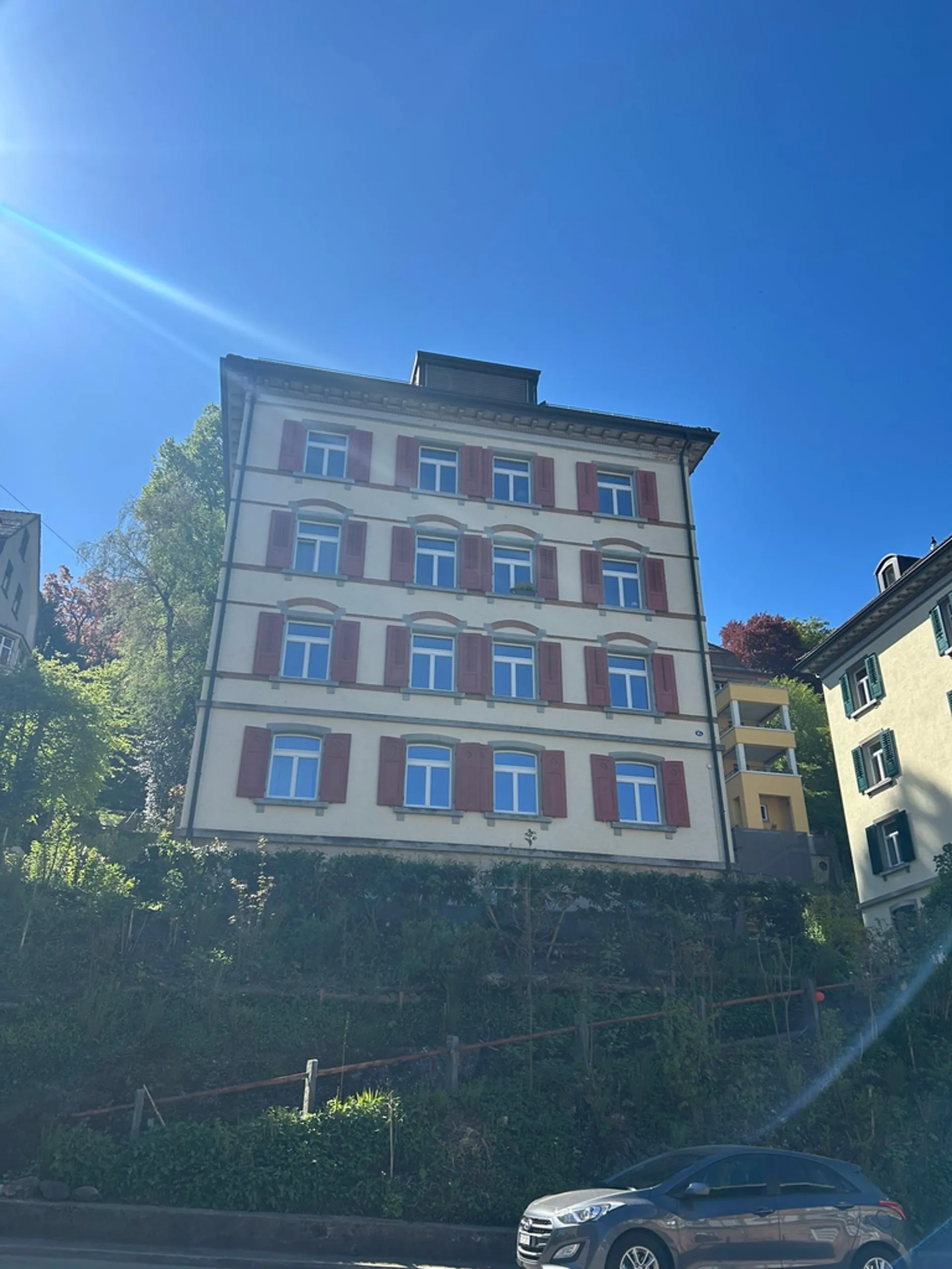 Renovierte 2.5-Zimmer-Dach-Wohnung Stadt St. Gallen