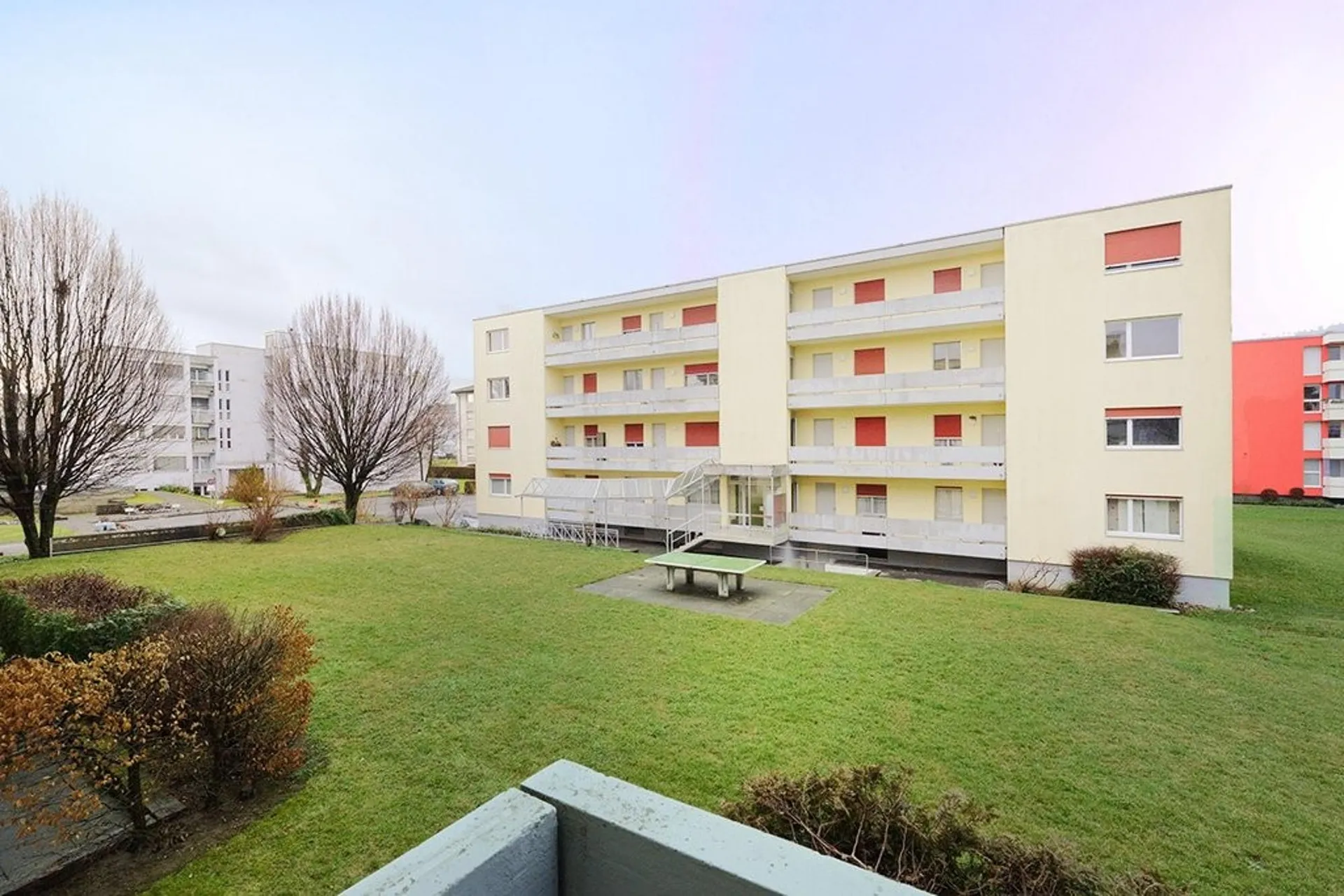Blick ins Grüne in familienfreundlichem Quartier