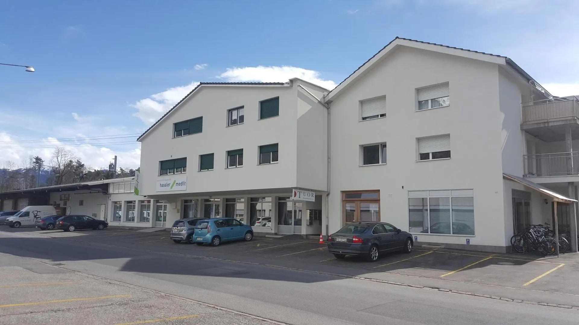 Attraktive 4.5 Zimmer-Dachwohnung vis à vis vom Bahnhof.