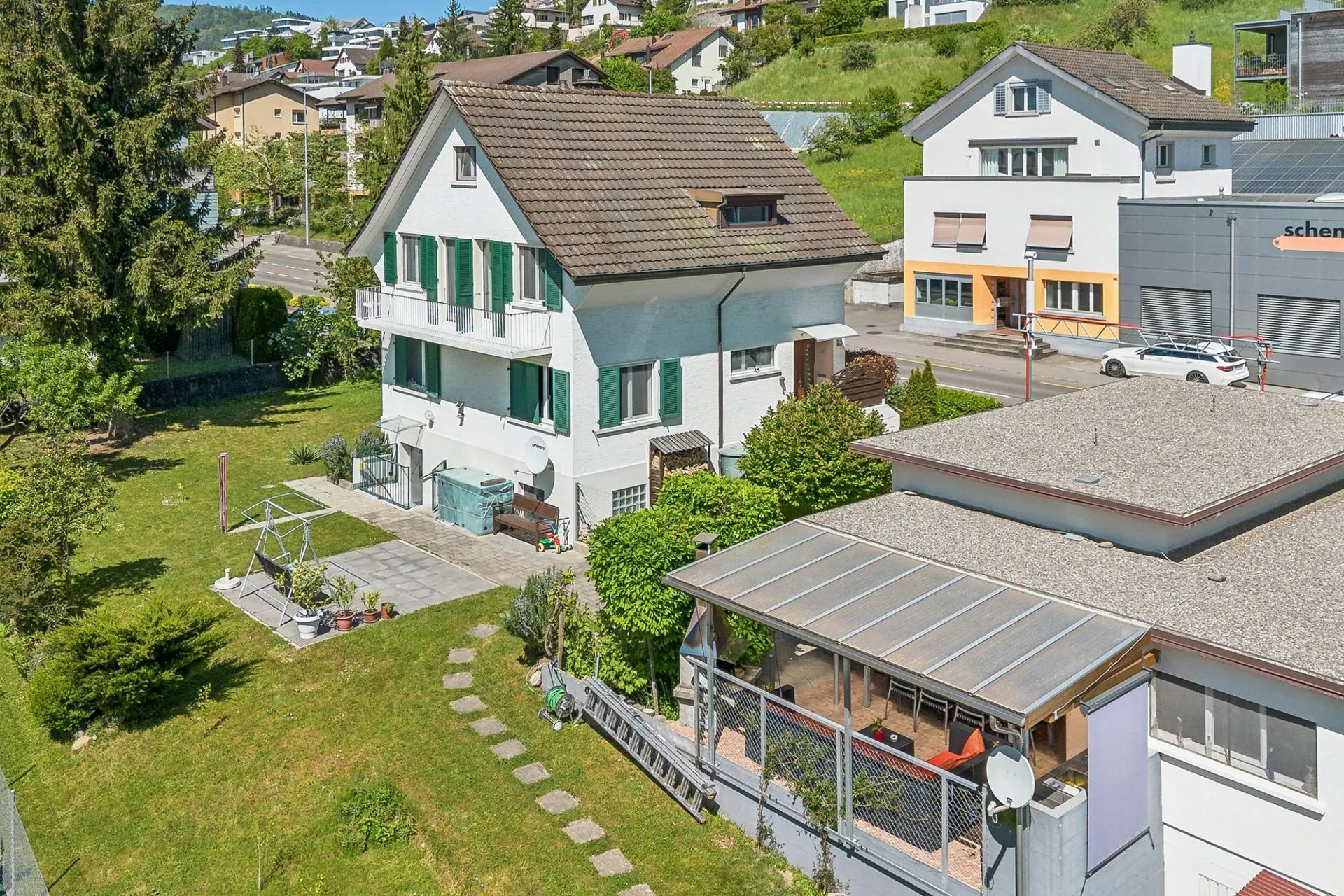 Zuhause mit traumhafter Gartenidylle in Aarenähe