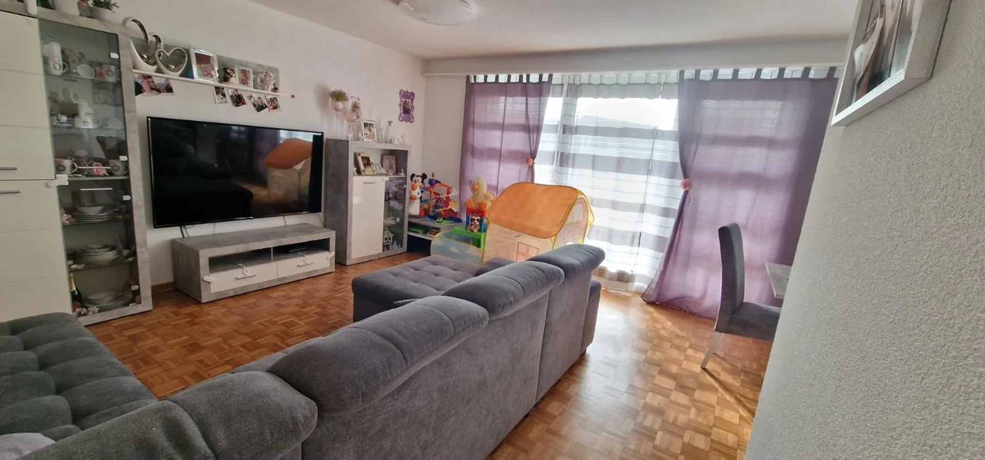 Moderne 3.5-Zimmer-Wohnung in Kleindöttingen/Böttstein
