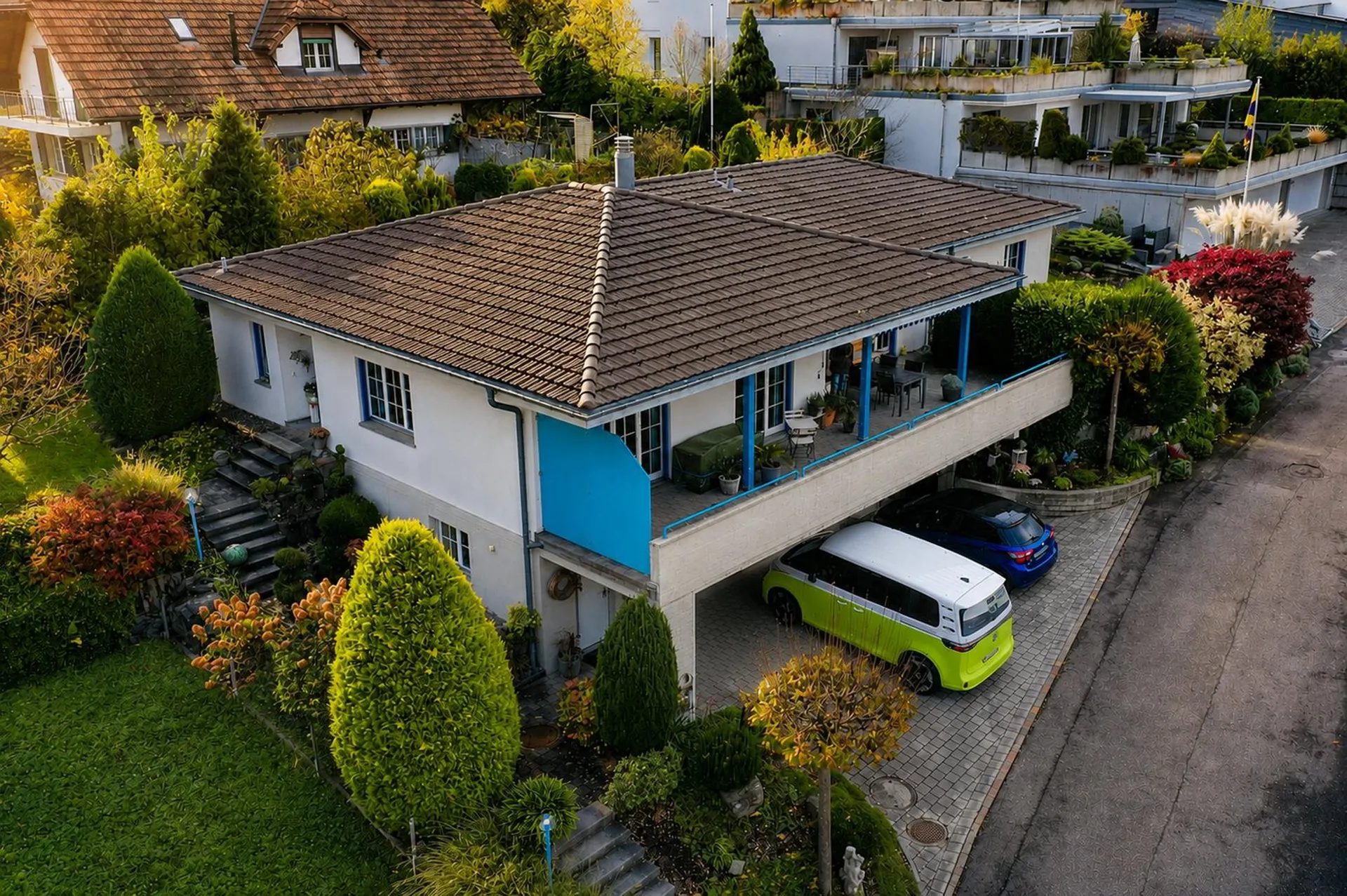 Grosszügiges freistehendes Eimfamilienhaus mit Weitsicht am sonnigen Rebberg