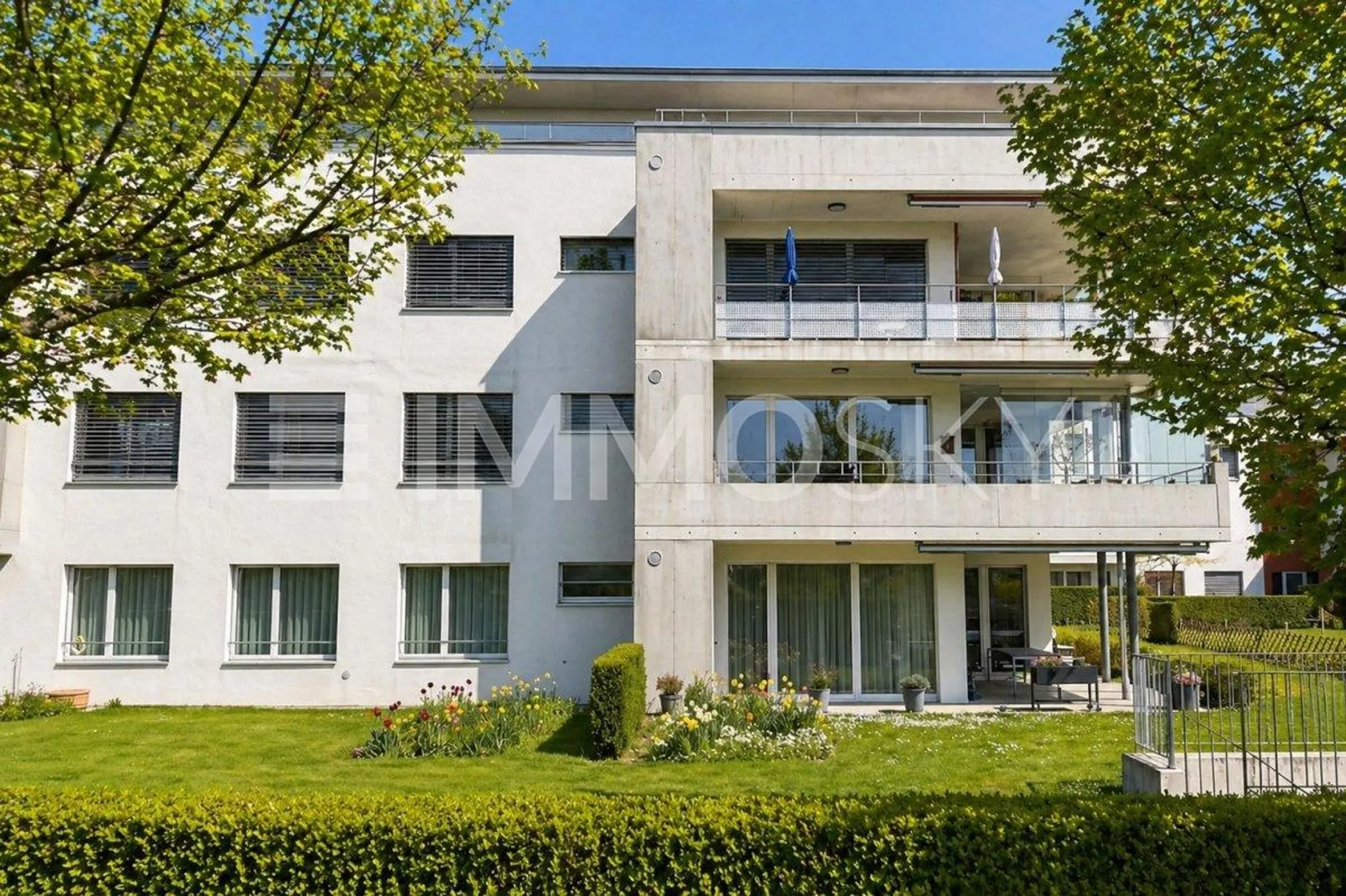 Grosszügige Familienwohnung mit Aussicht