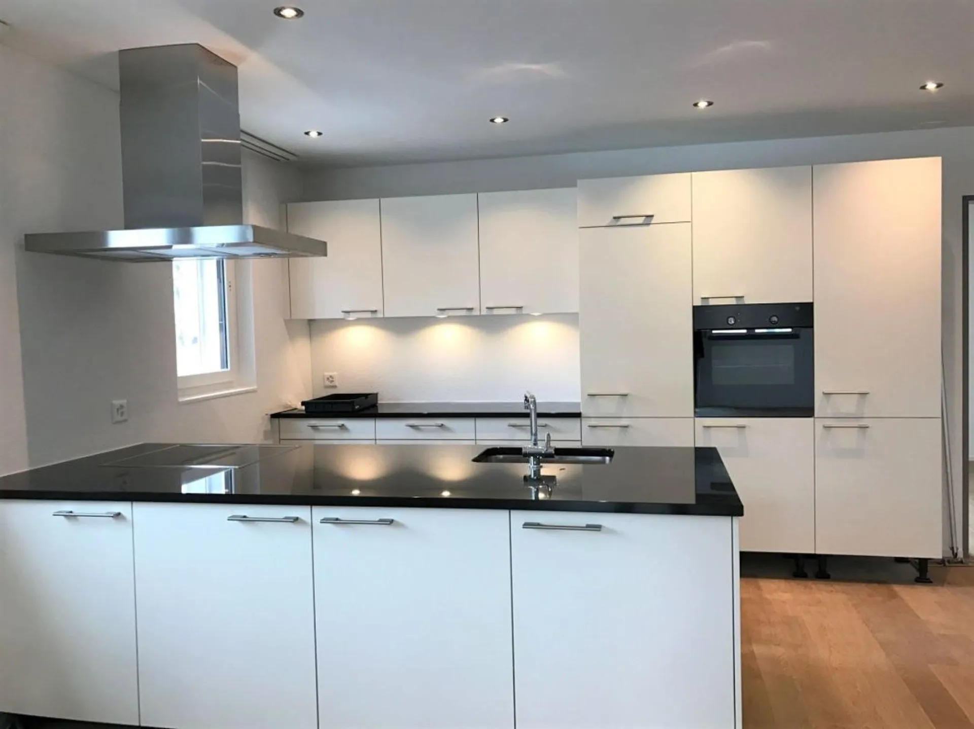 Stilvolle 2½-Zimmer-Gartenwohnung nahe Wil - modern, zentral und komfortabel