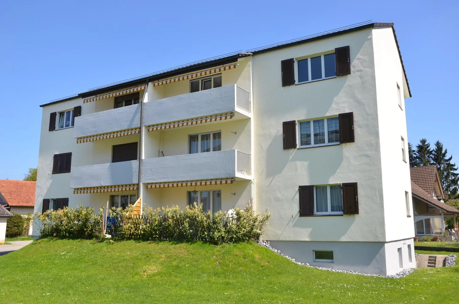 grosszügige 4-Zimmer-Wohnung an ruhiger Lage
