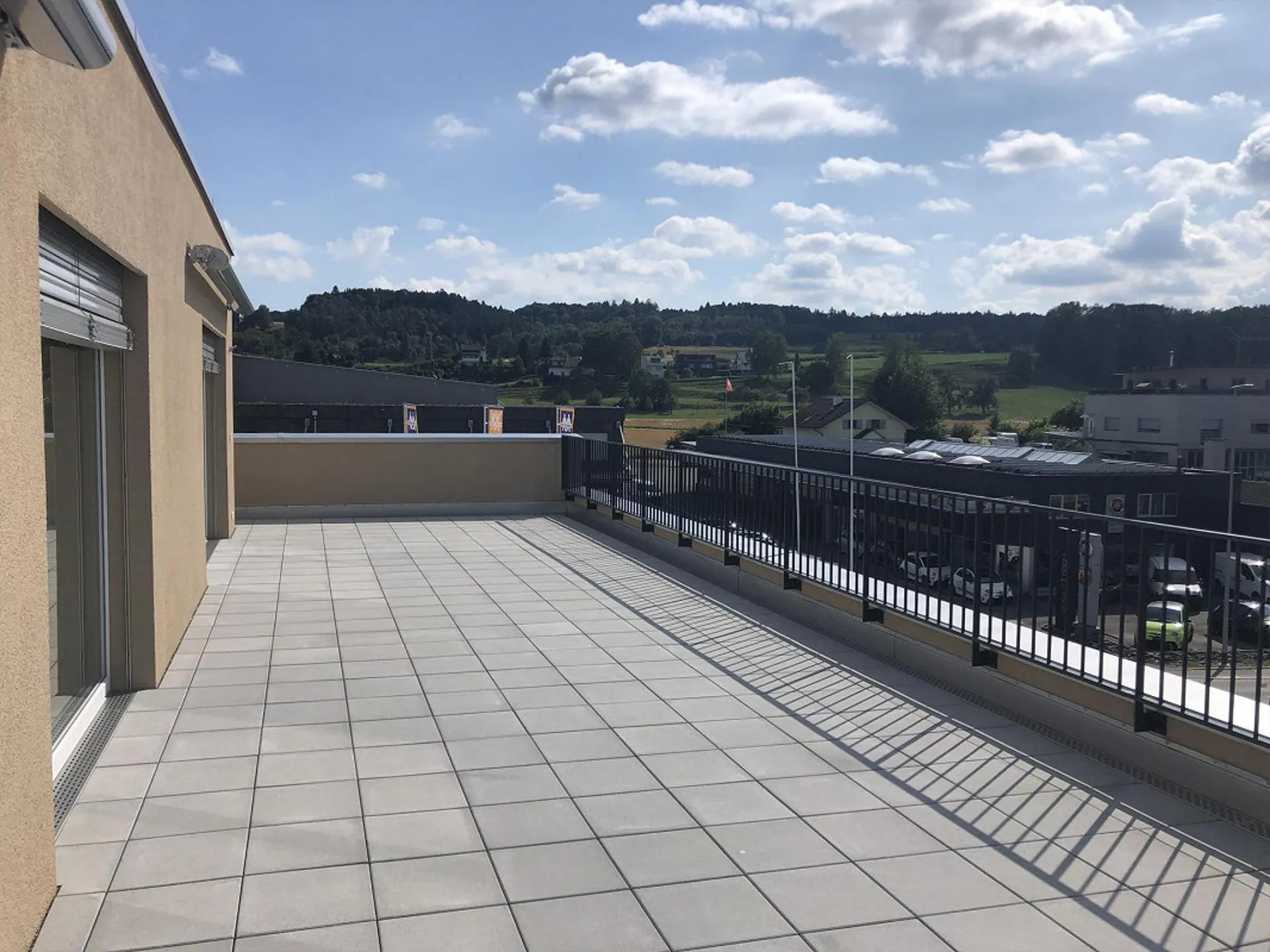 tolle Attikawohnung mit grosser Terrasse und Seeblick