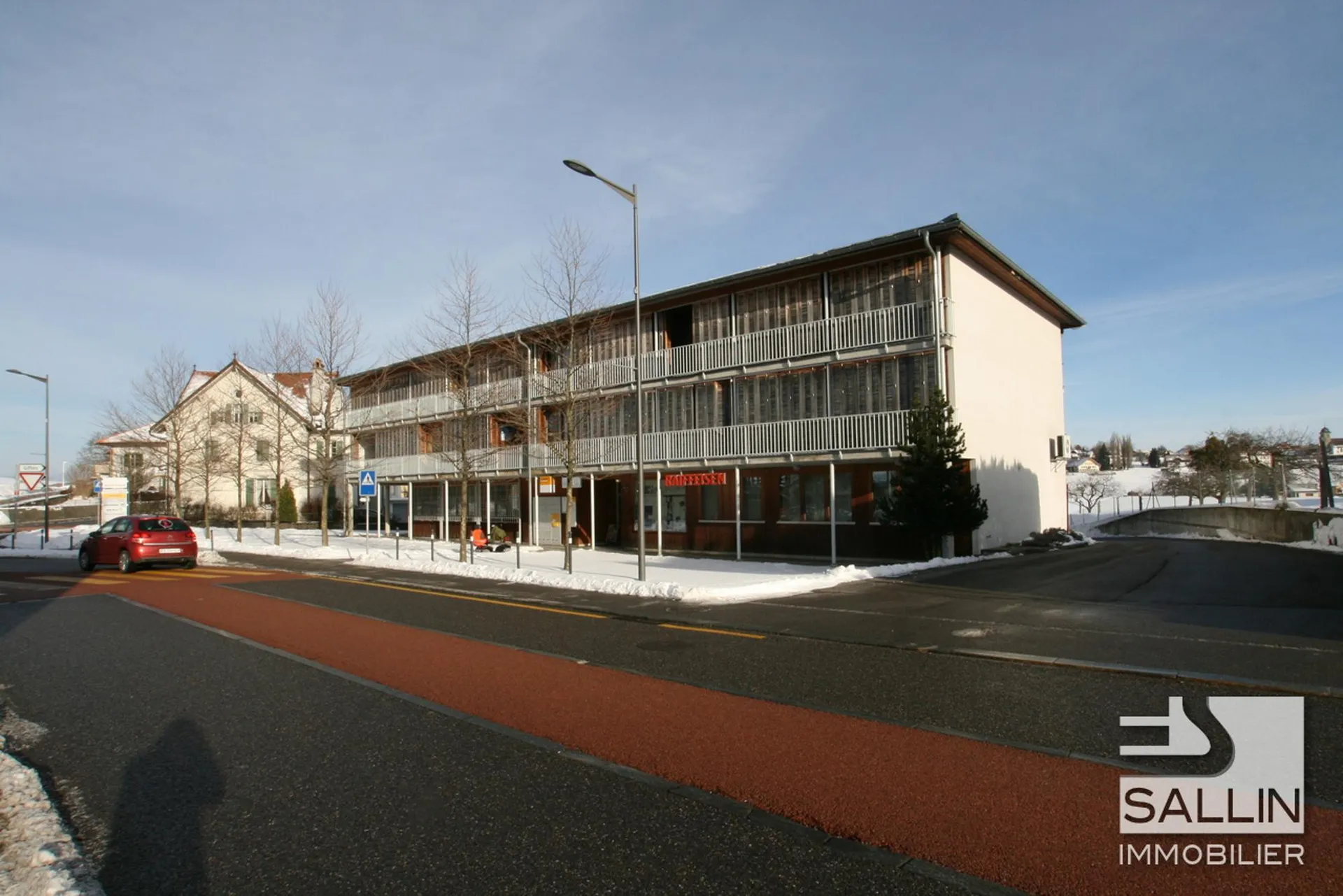 APPARTEMENT SPACIEUX DE 4½ PIECES