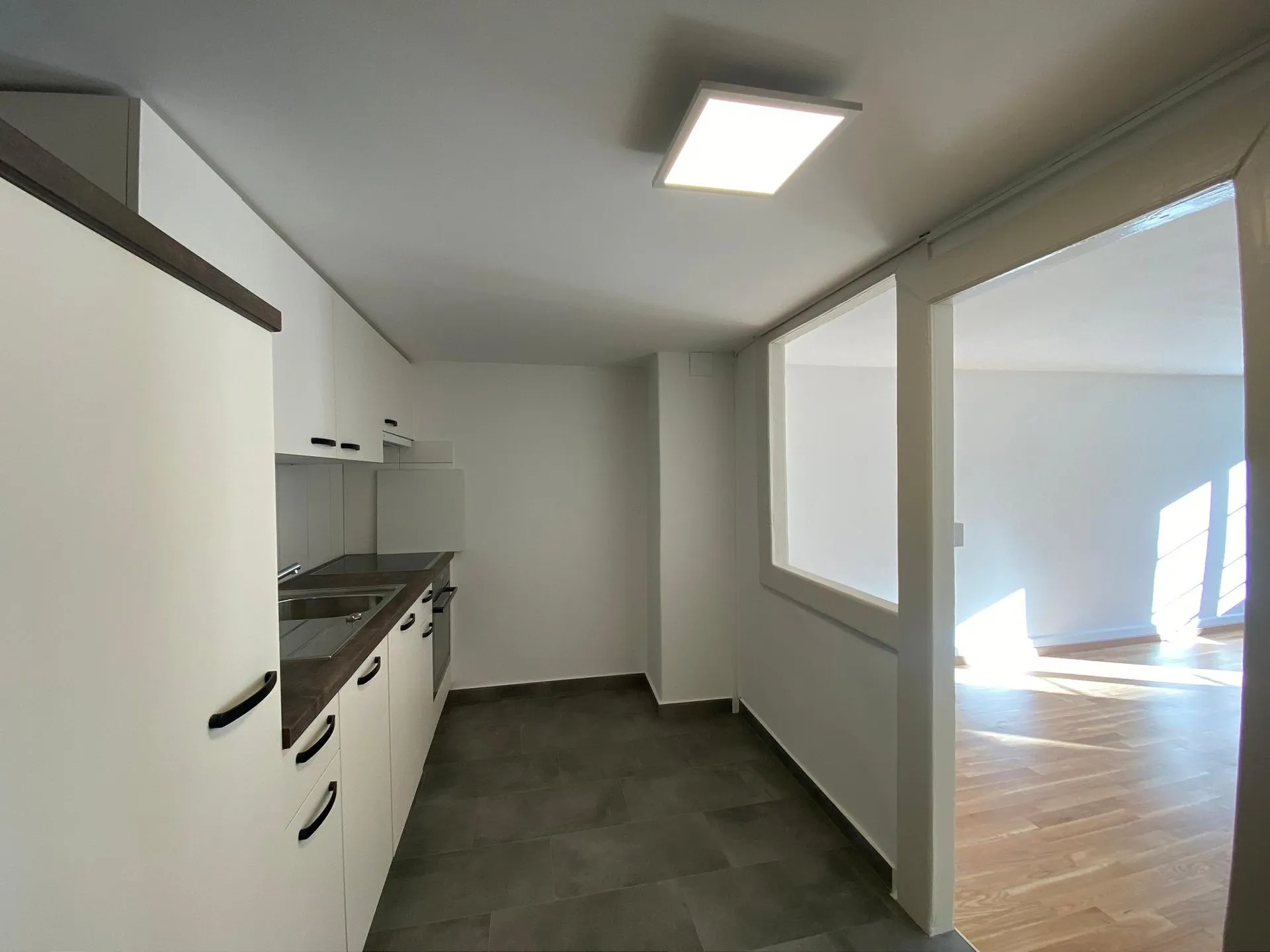 03849 - Appart. 3½ PCES - RUE NEUVEVILLE 15 - FRIBOURG