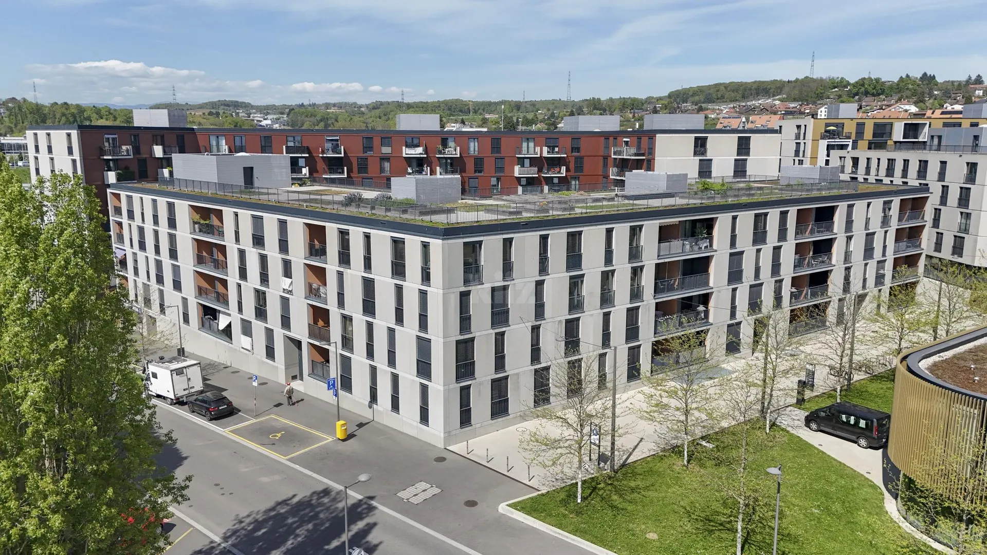 Superbe appartement contemporain avec loggia et vue dégagée
