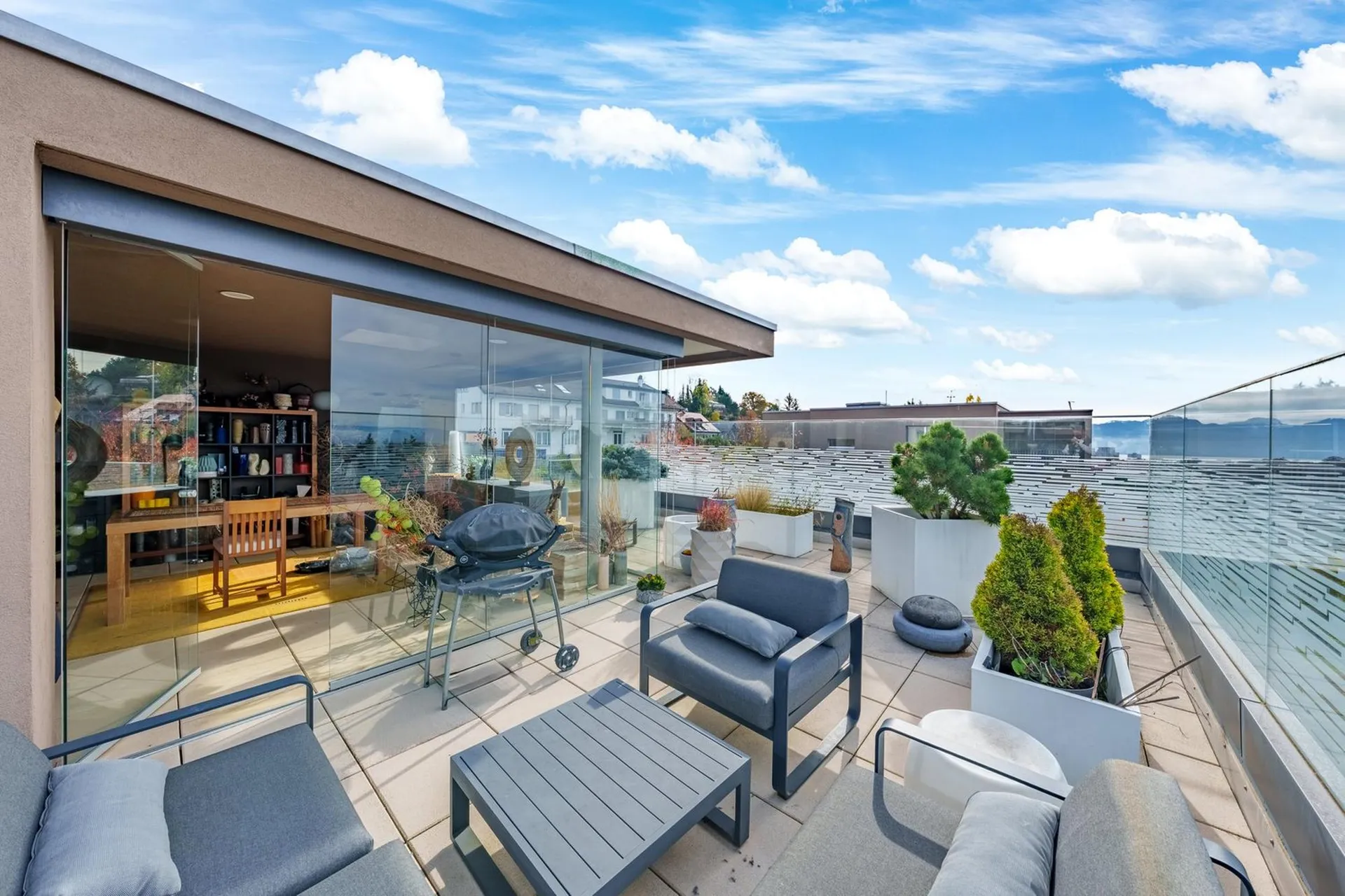 VENDU ! Magnifique appartement attique de 5,5 pièces au Mont-sur-Lausanne