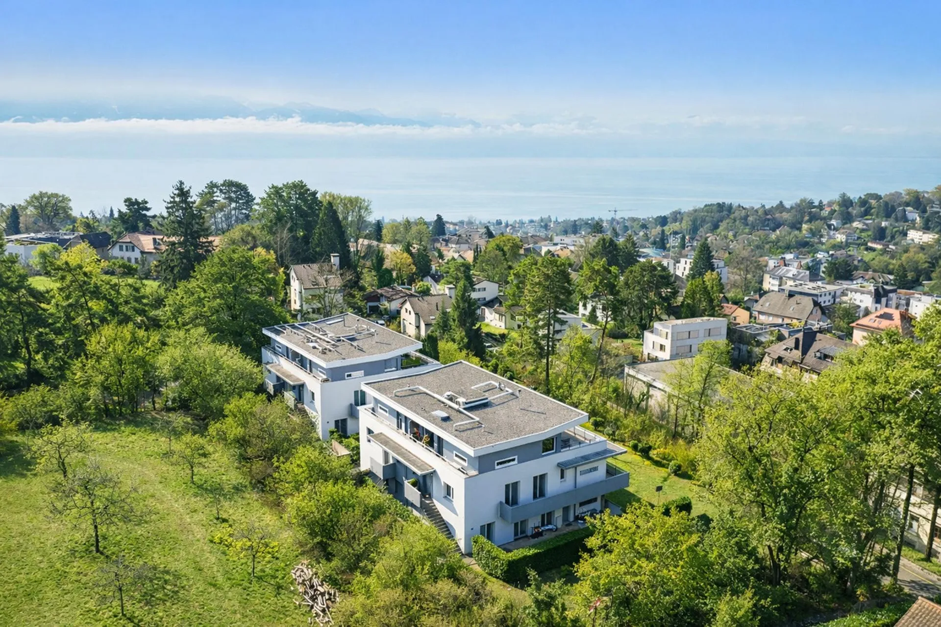 Magnifique duplex  et attique moderne avec vue lac à Lausanne