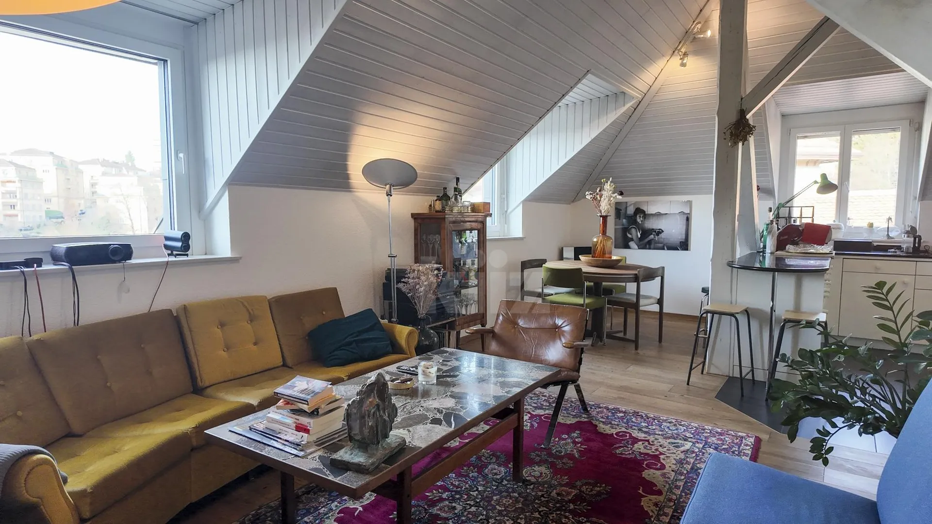Rare! Bel appartement au centre-ville