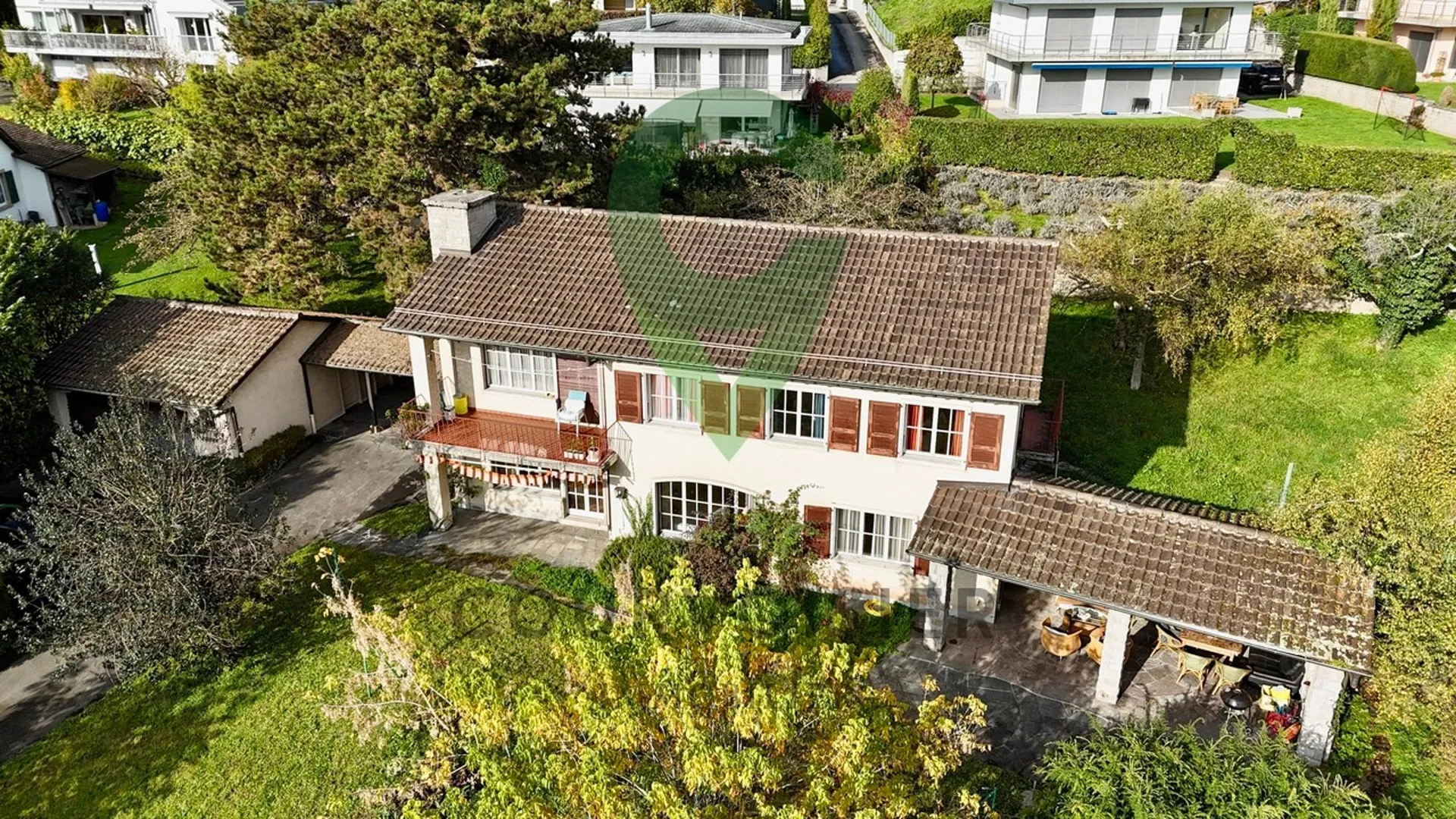 Maison spacieuse à rénover à La Tour-de-Peilz