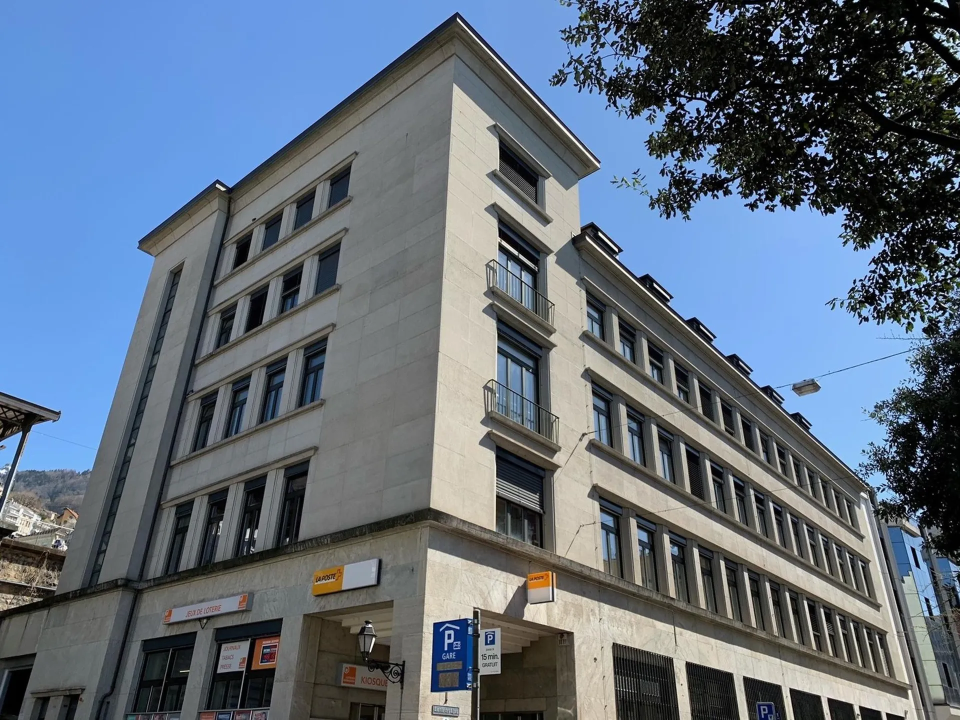 Dépôt de 23 m2 à louer à deux minutes à pied de la gare de Montreux