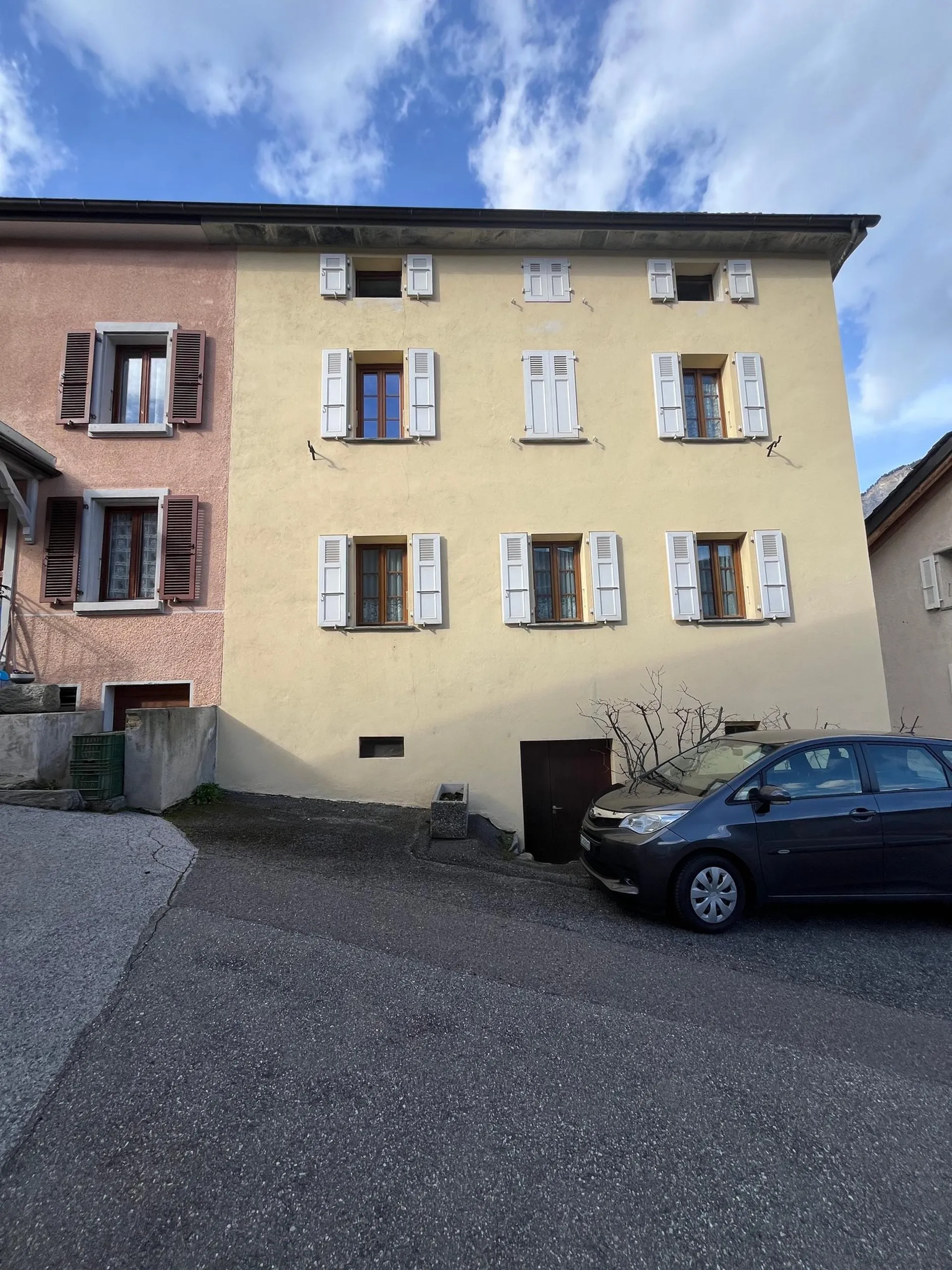 appartement 2.5 pièces meublé à Saillon avec place de parc