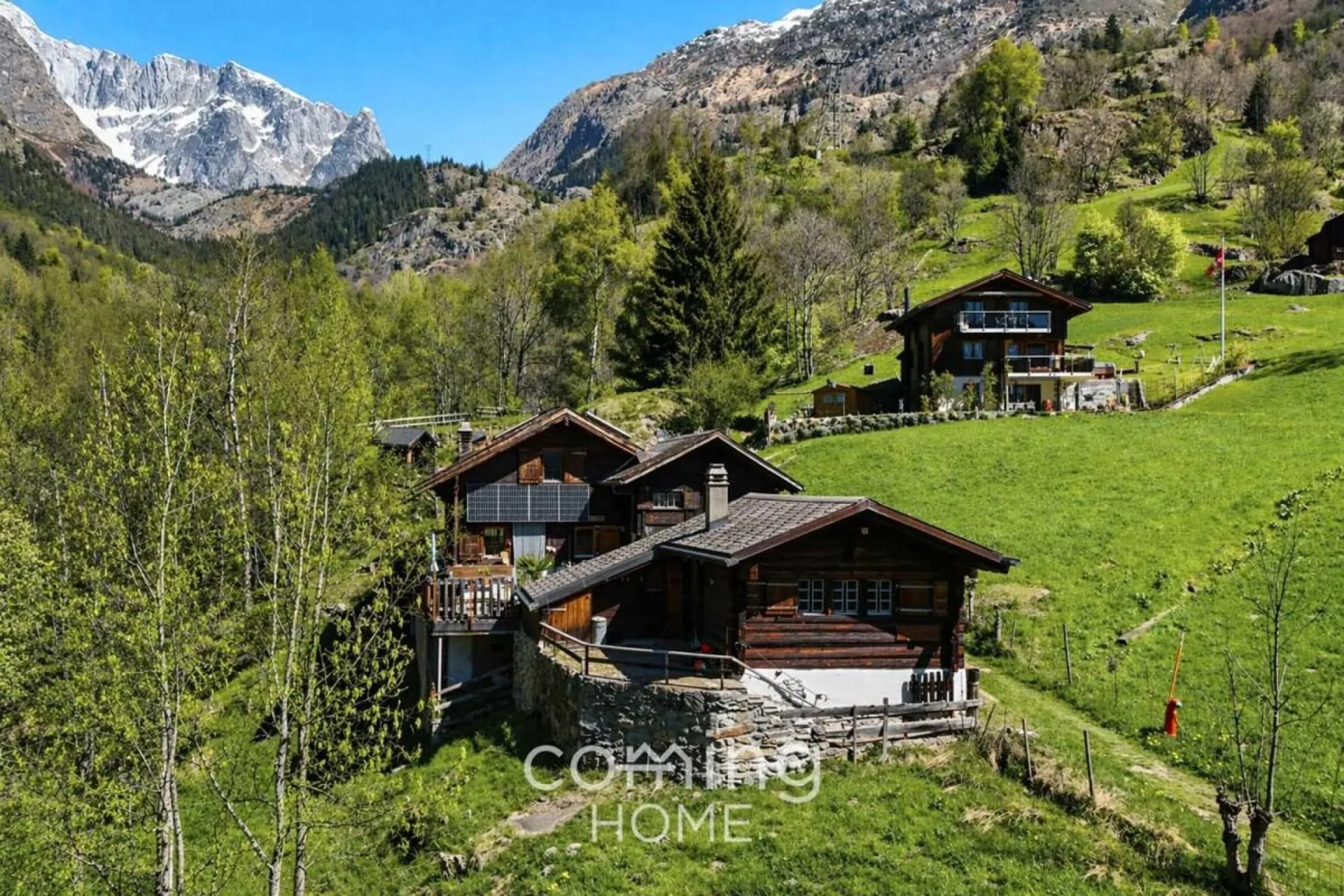 Charmantes Chalet mit Nebengebäude im idyllischen Fieschertal