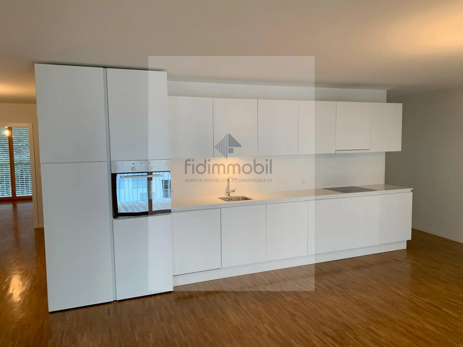 MAGNIFIQUE APPARTEMENT PROCHE DE TOUTES LES COMMODITES