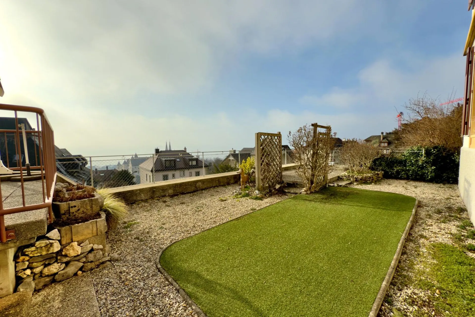 Magnifique appartement de 7 pièces avec cheminée à Neuchâtel